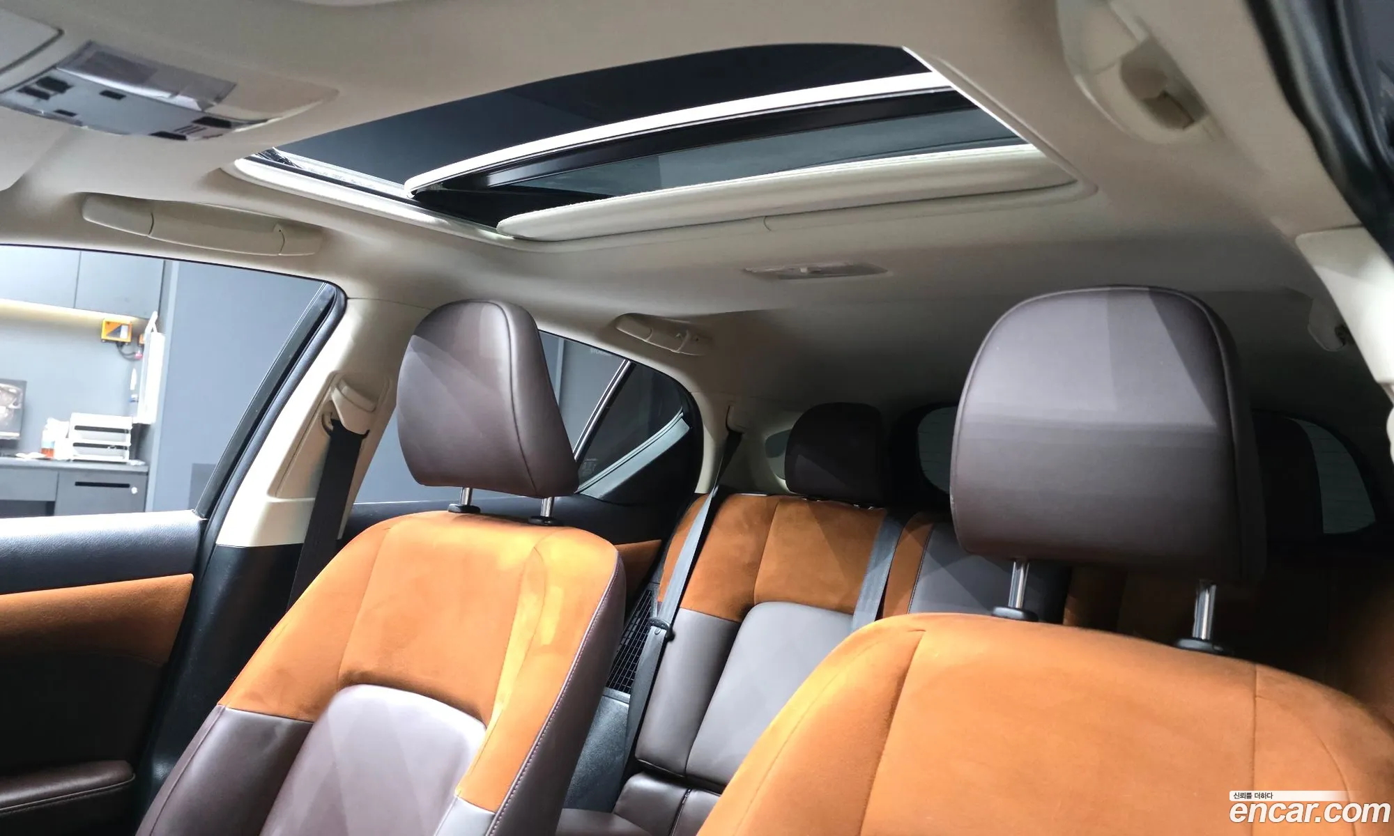 Lexus CT200h 2018 JTHKD5BH1J2328027 — 7