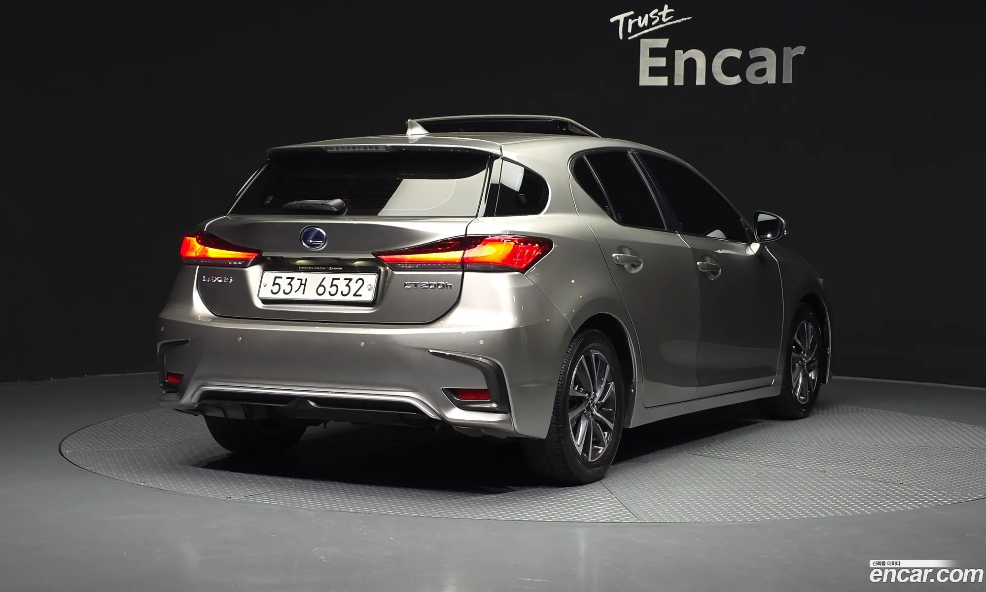 Lexus CT200h
