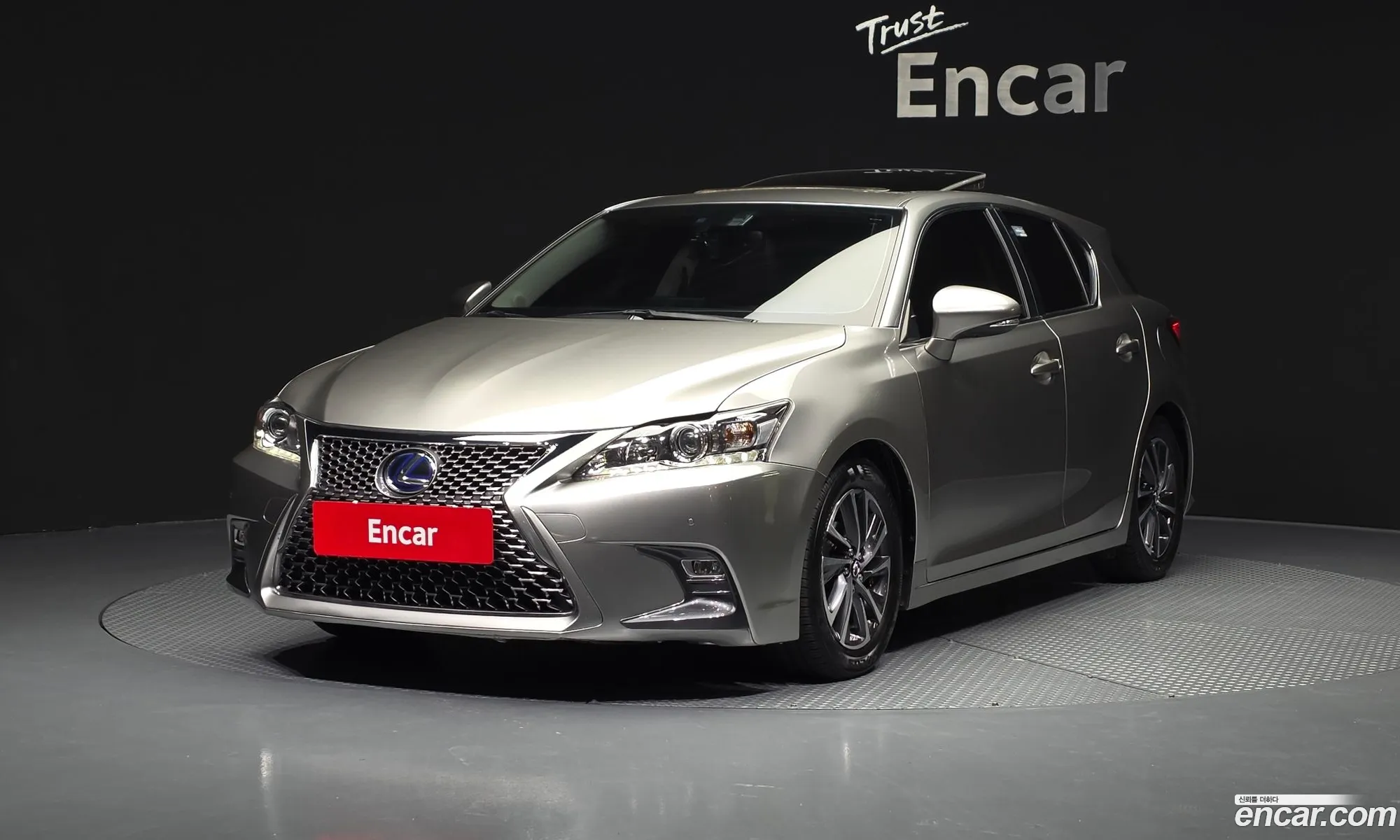 Lexus CT200h