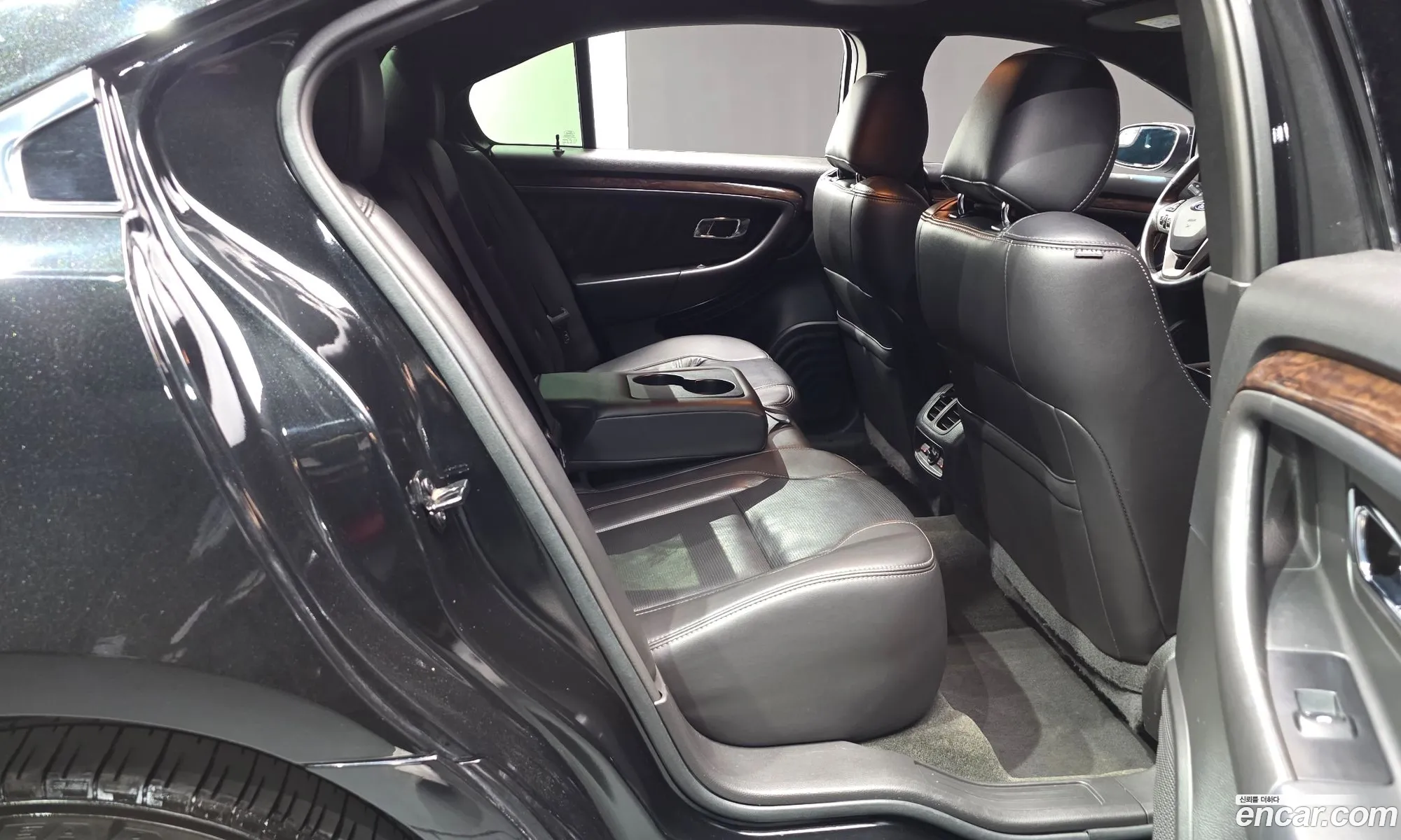 Ford Taurus 2015 1FAHP2F92FG186386 — 8