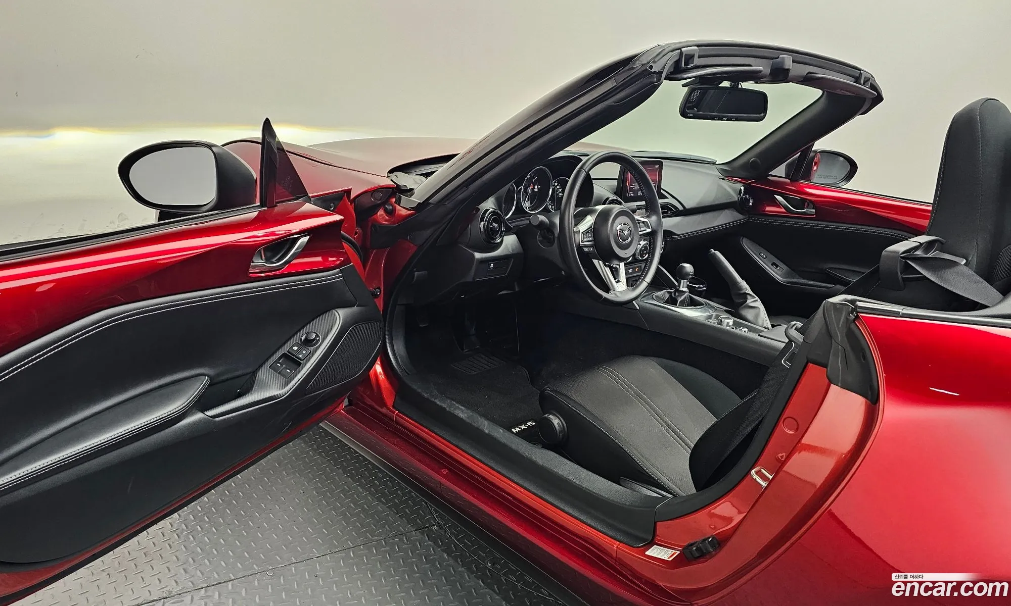 Mazda MX-5 Miata 2020 JM1NDAC75L0413917 — 9