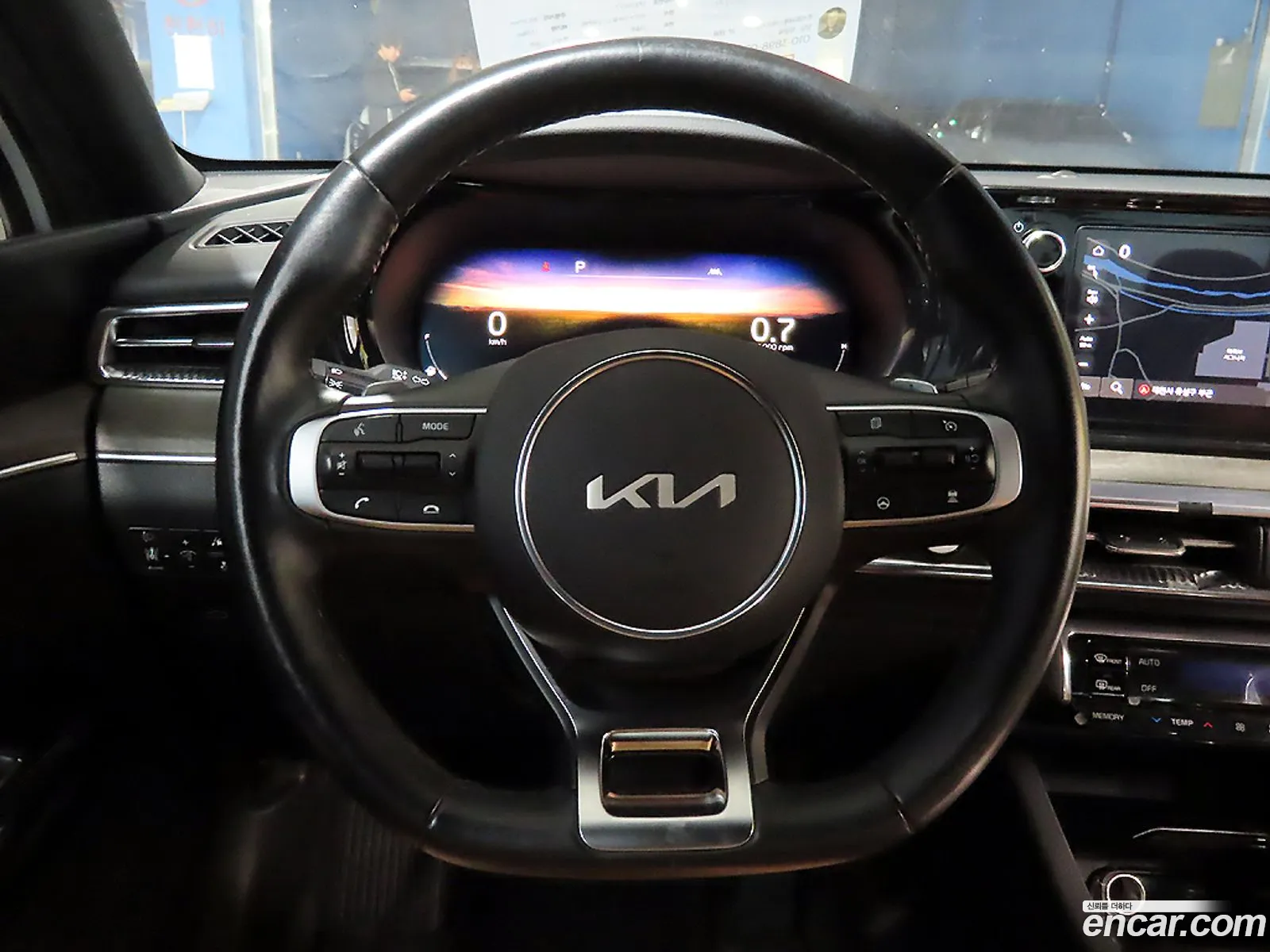 Kia K5 2023 — 5