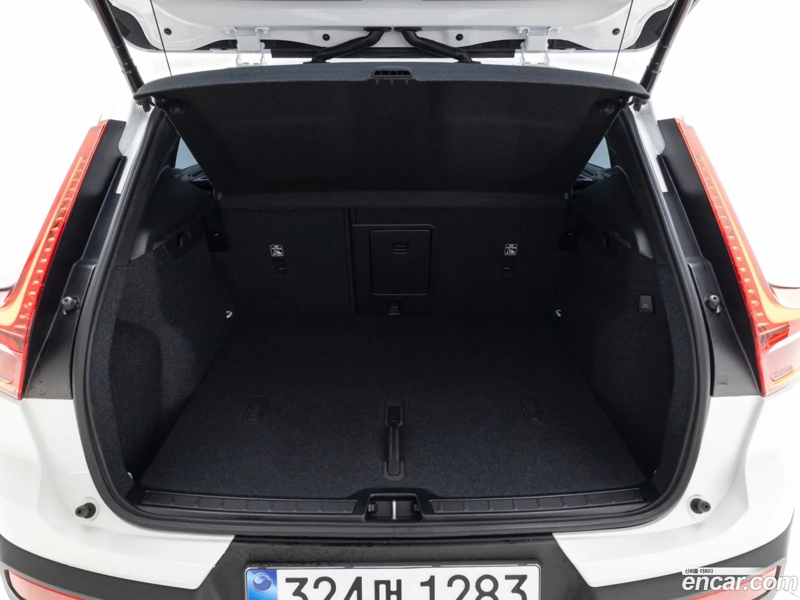 Volvo XC40 2025 — 5