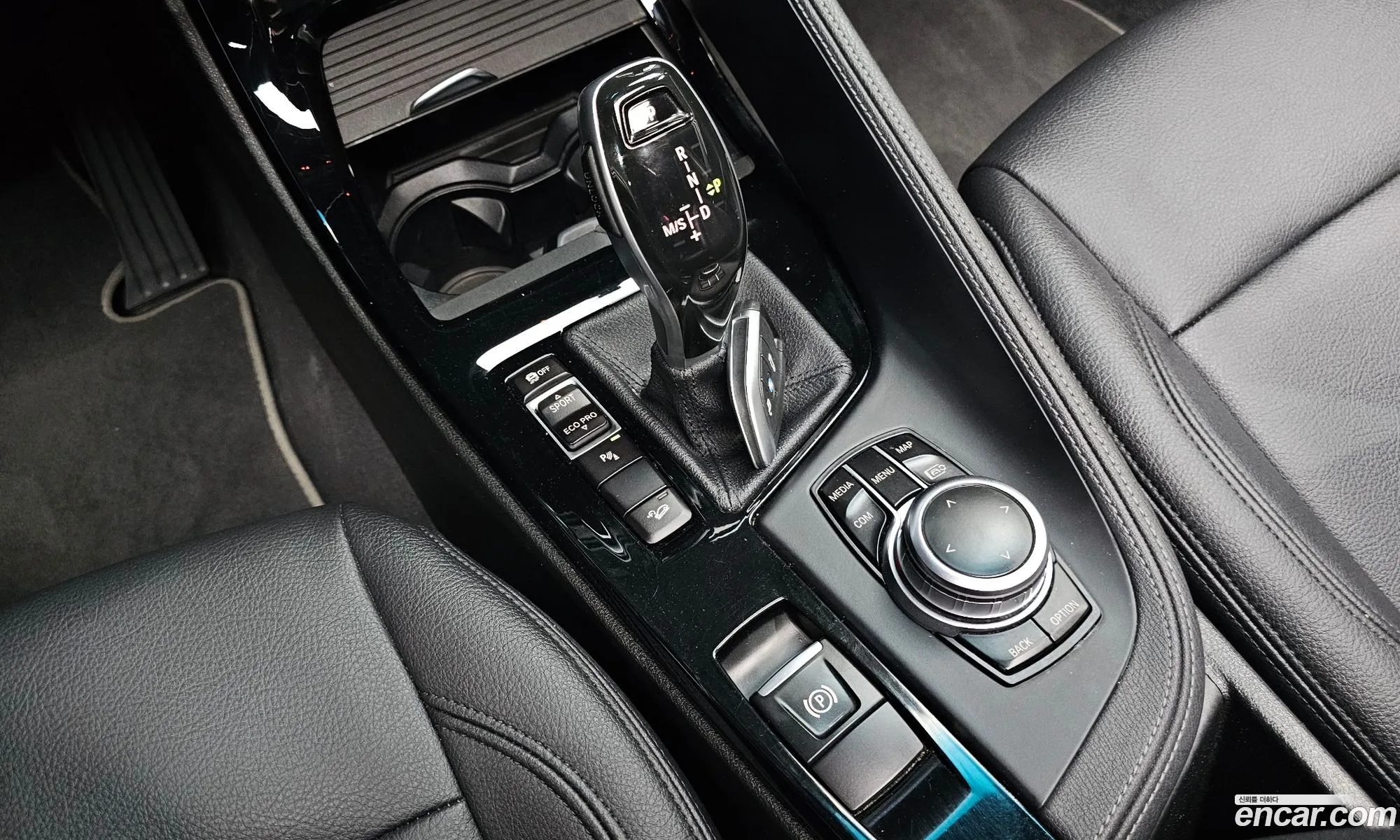 BMW X1 2022 WBA11DG05N5V33080 — 2