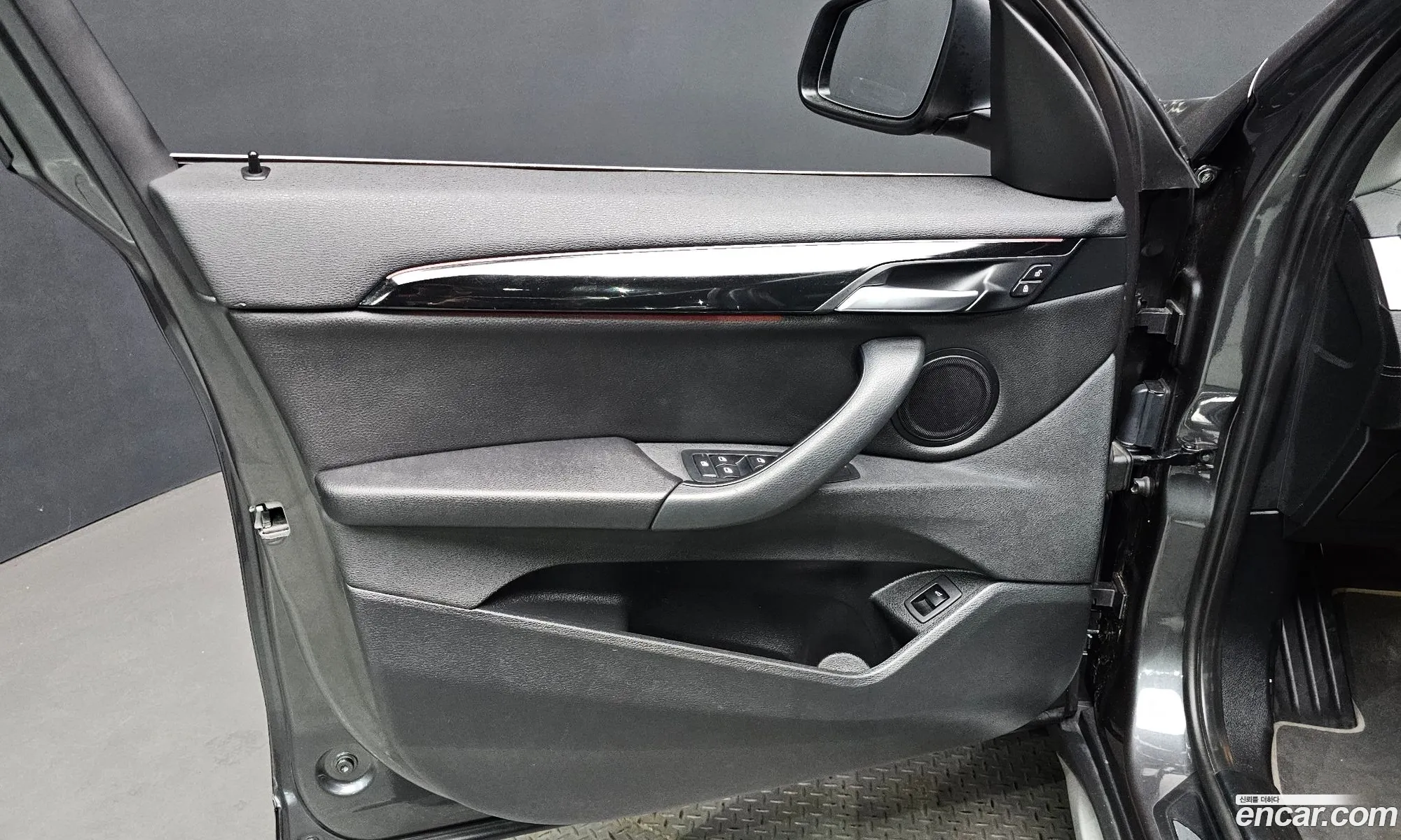 BMW X1 2022 WBA11DG05N5V33080 — 20