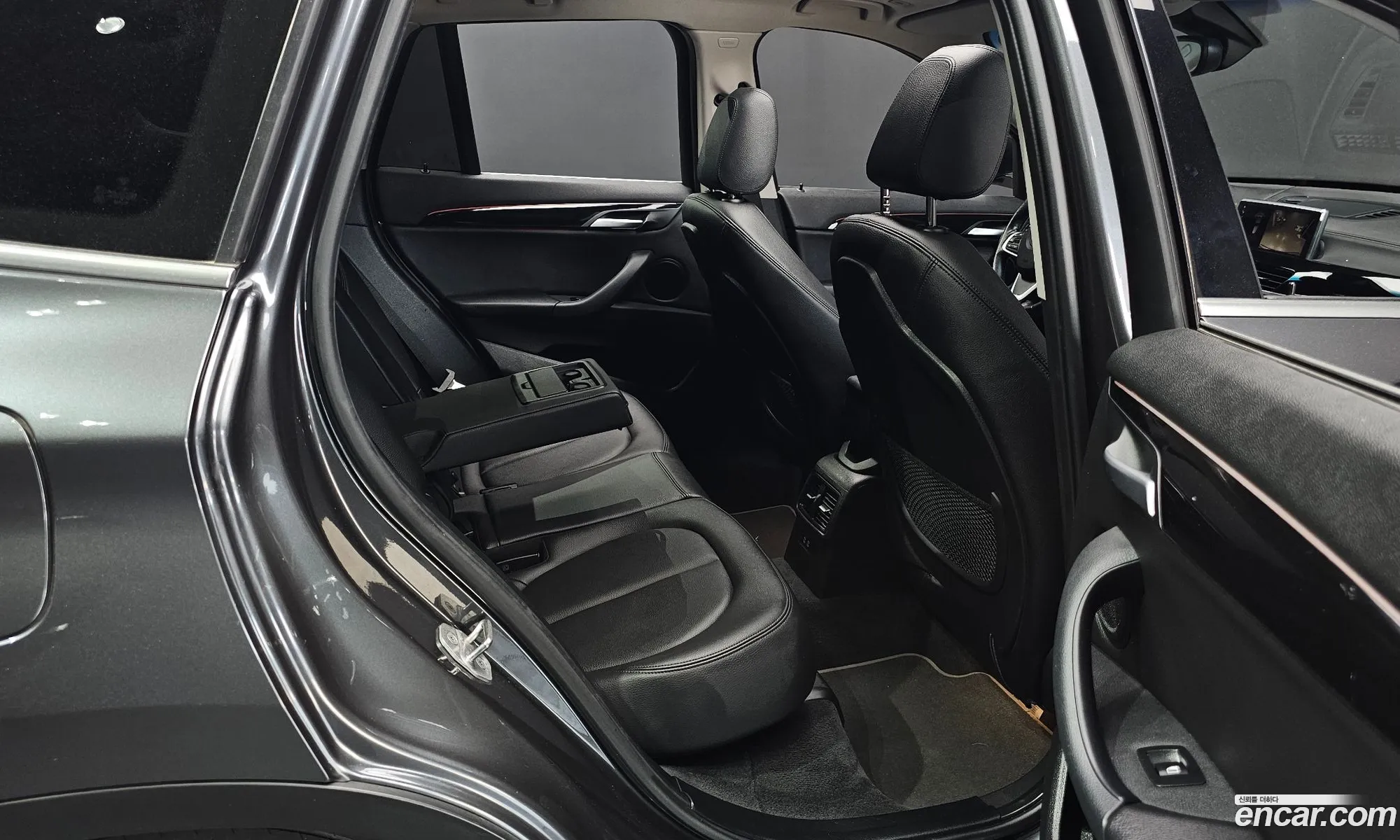 BMW X1 2022 WBA11DG05N5V33080 — 11