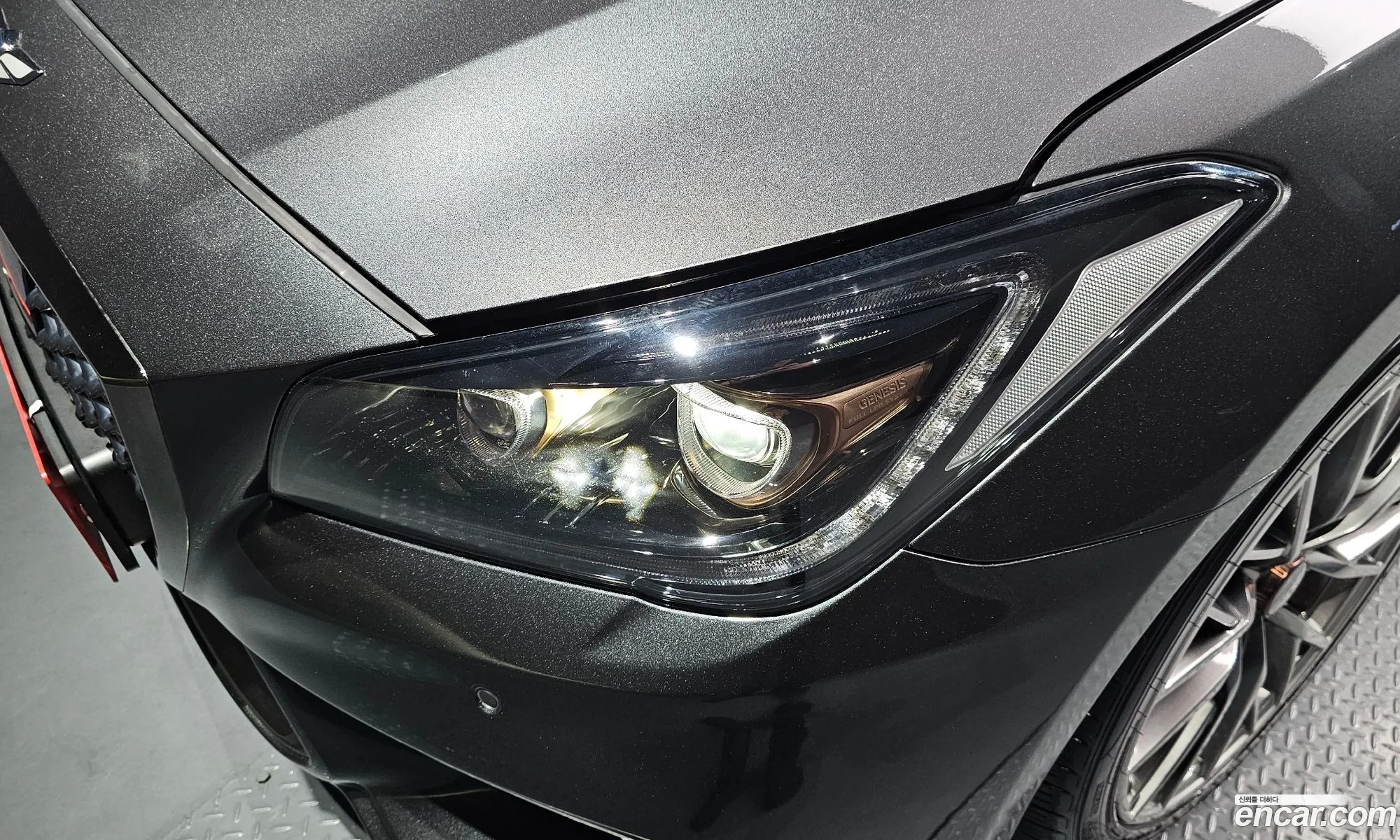 Genesis G80 2017 — 29