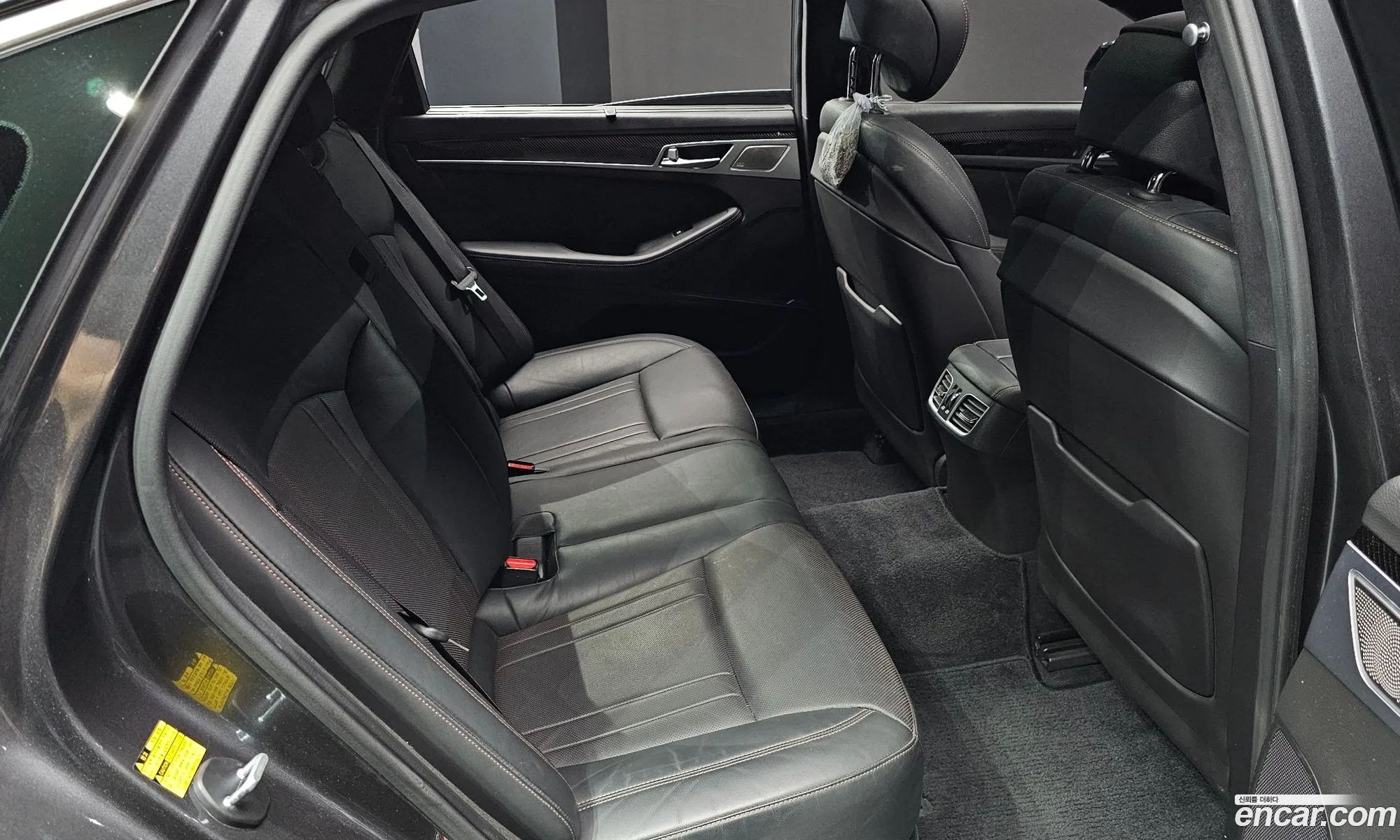 Genesis G80 2017 — 11