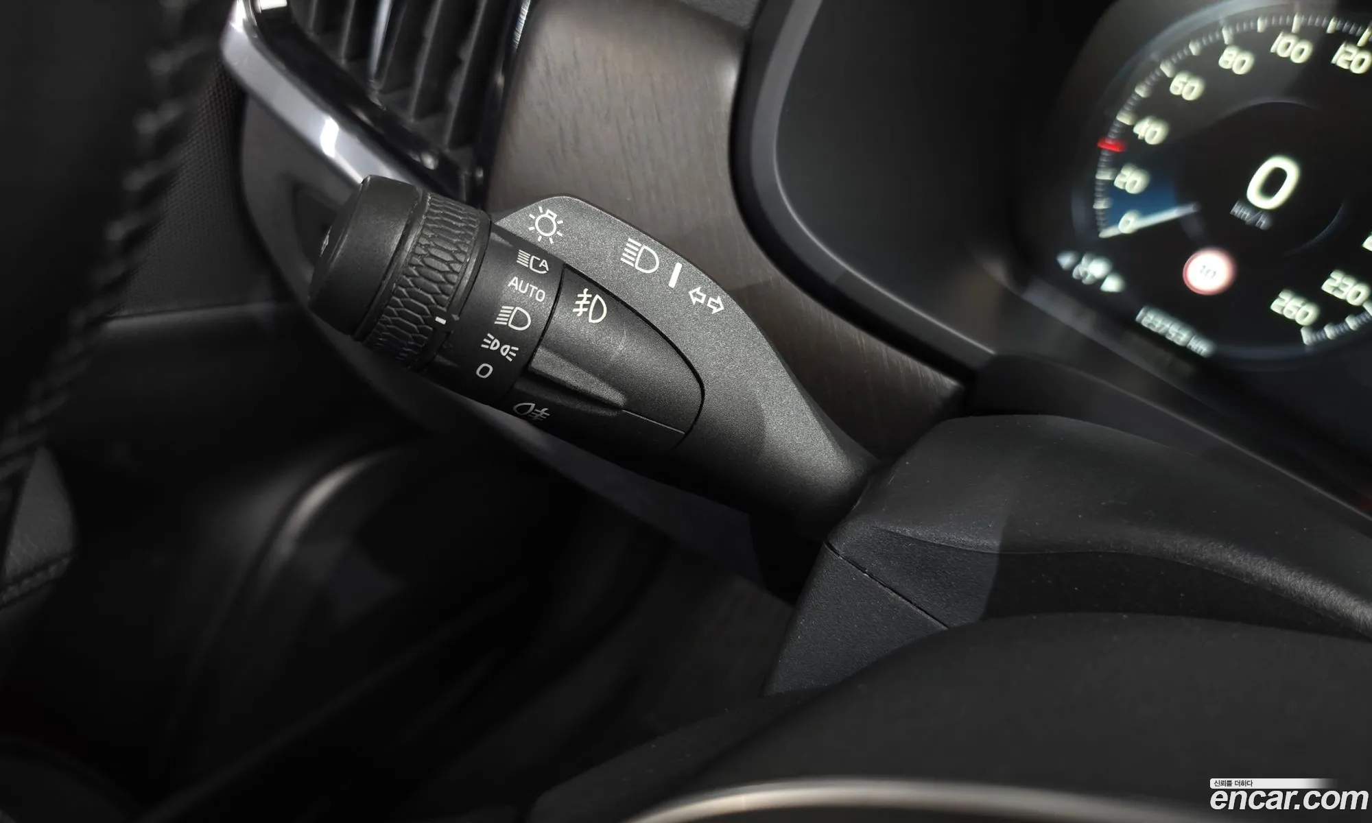 Volvo V90 Cross Country 2018 — 26