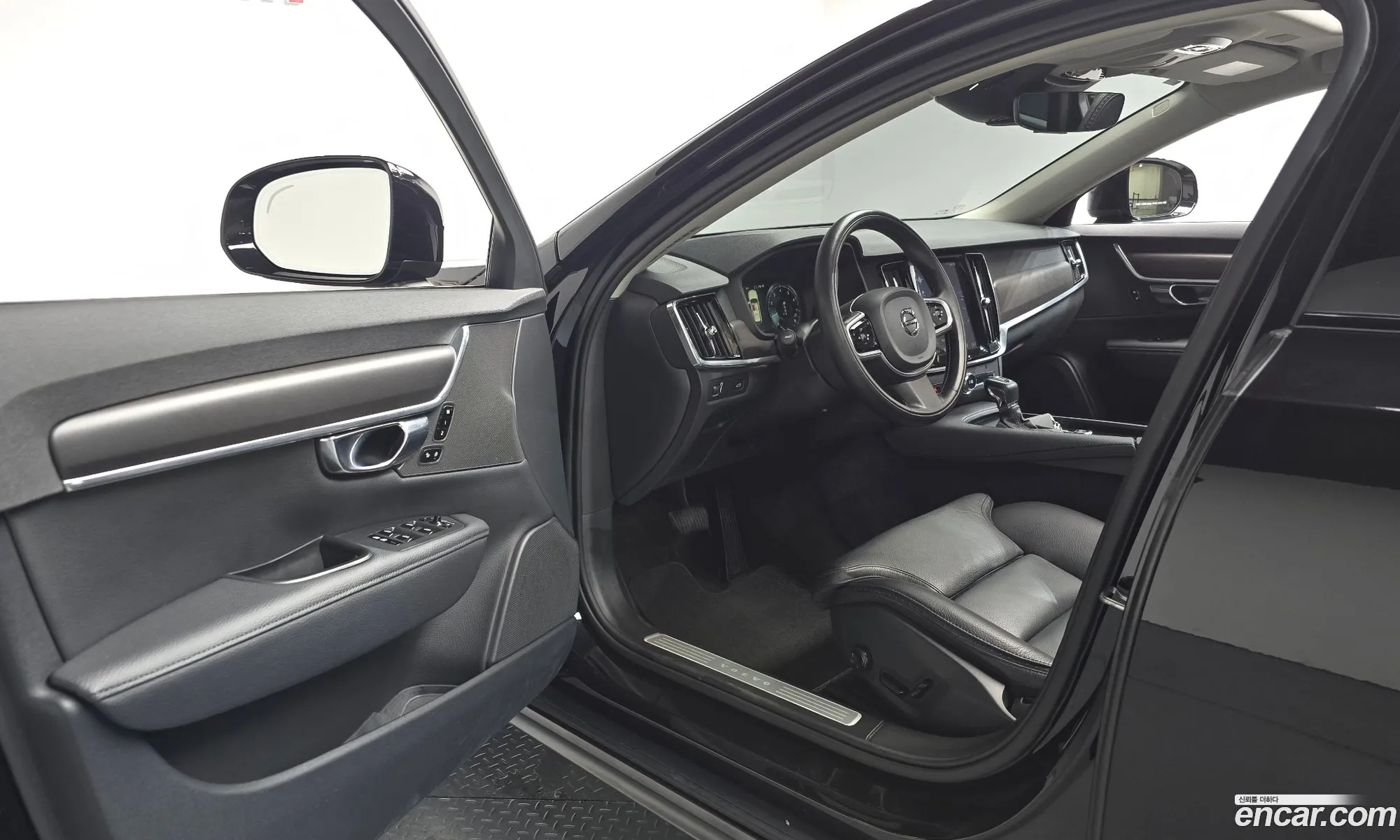 Volvo V90 Cross Country 2018 — 3