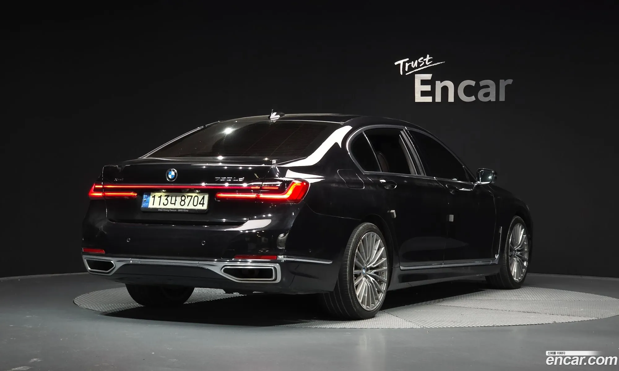 BMW 7 Series 2021 — 18