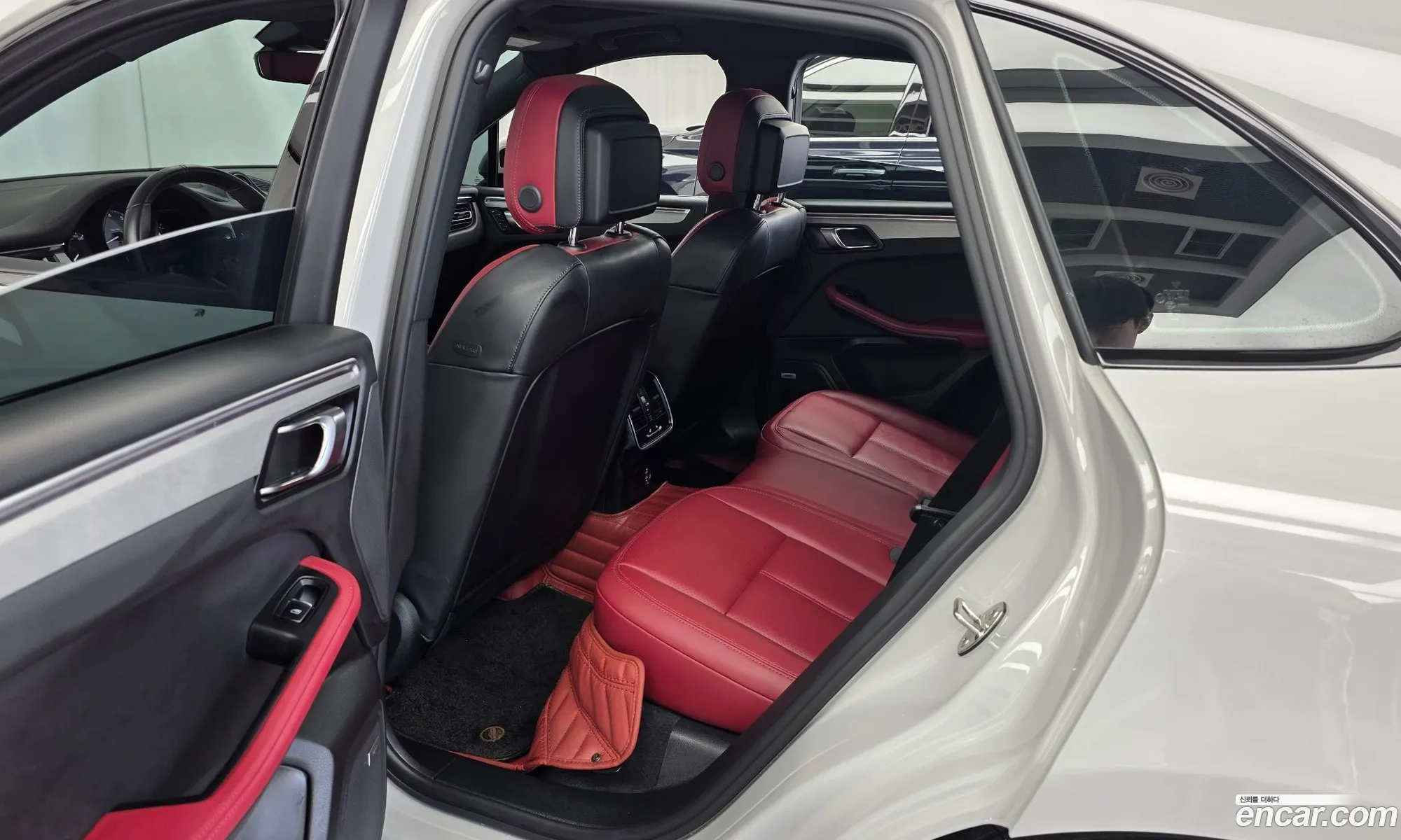 Porsche Macan 2023 WP1AG2954PLB52364 — 11