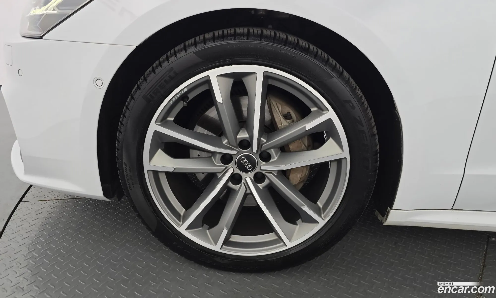 Audi A7 2020 — 33