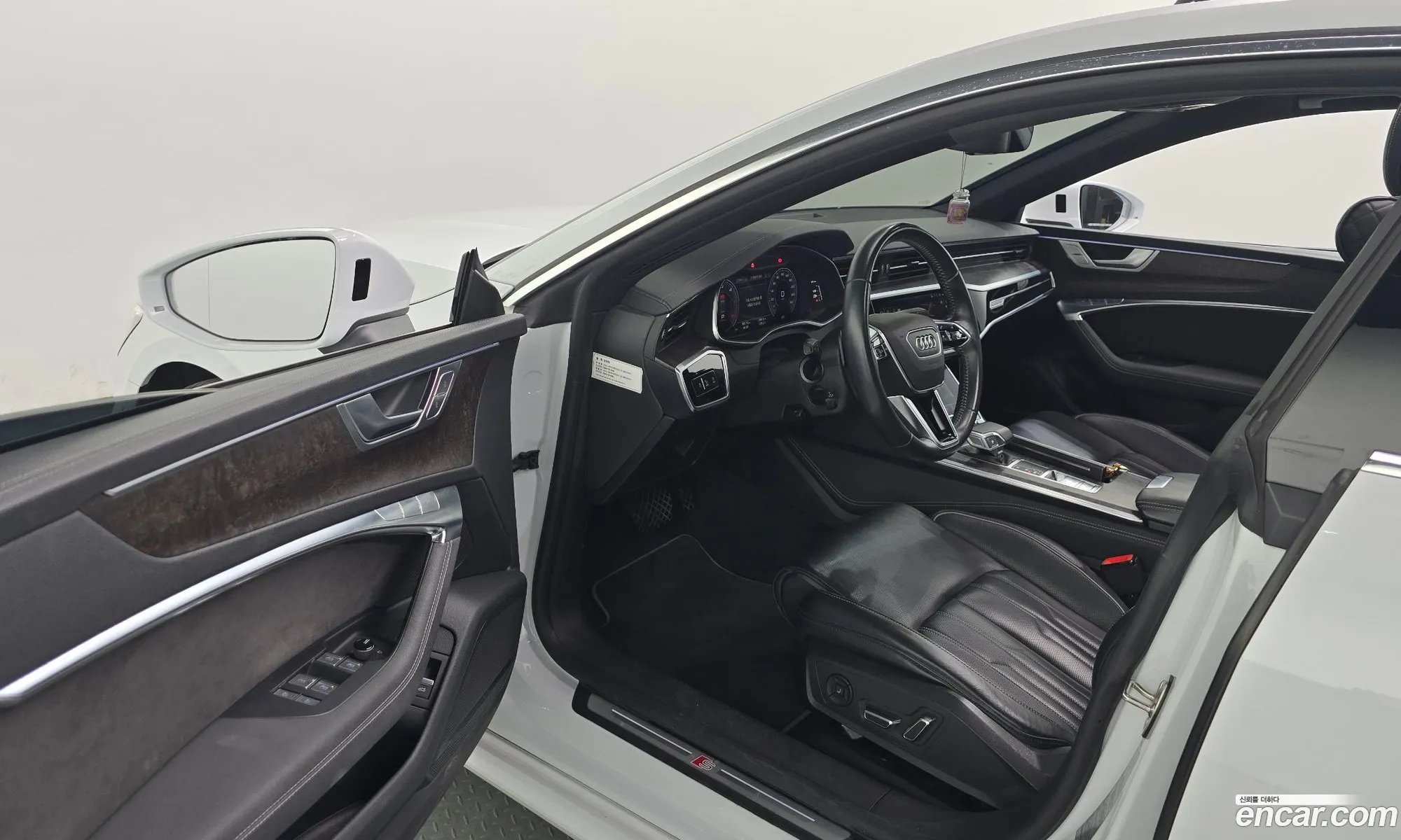 Audi A7 2020 — 17
