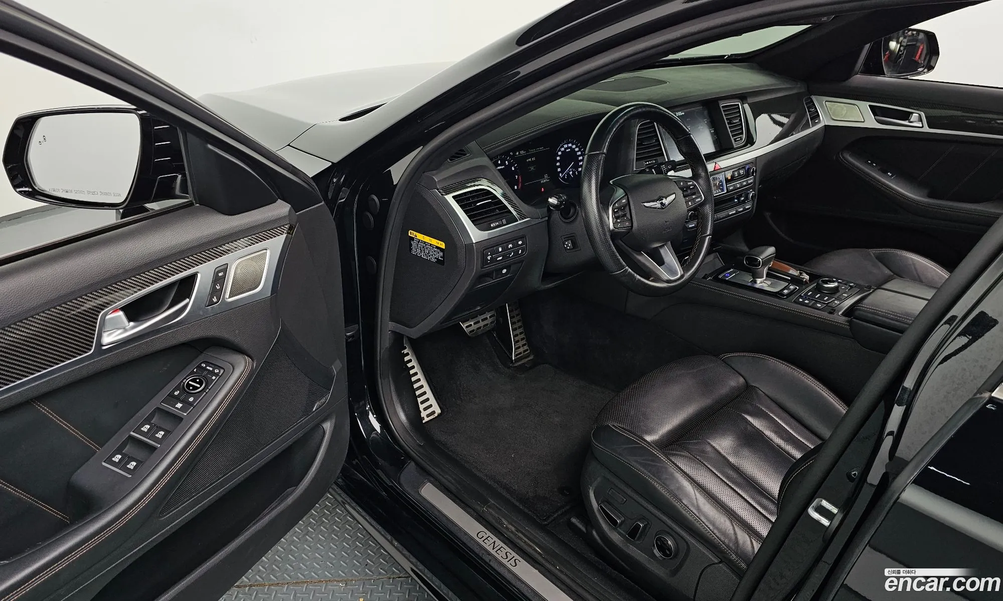 Genesis G80 2016 — 13