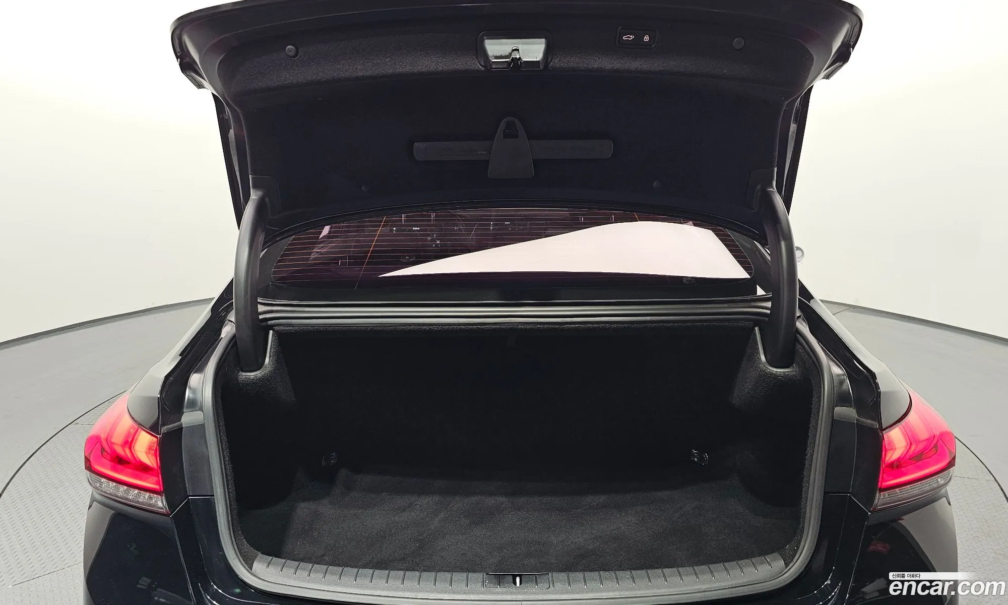 Genesis G80 2016 — 11