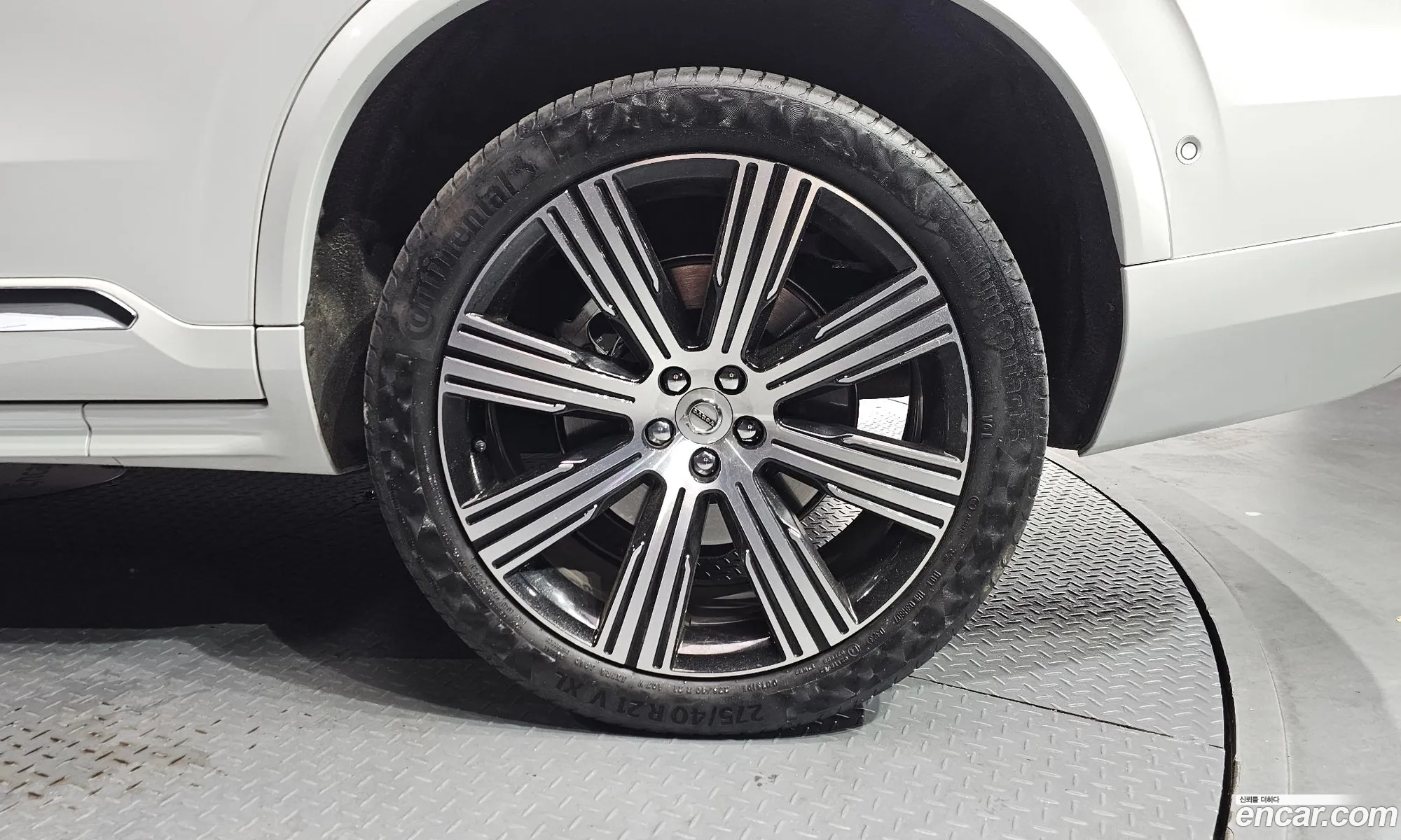 Volvo XC90 2023 YV1LF0621P1972290 — 4