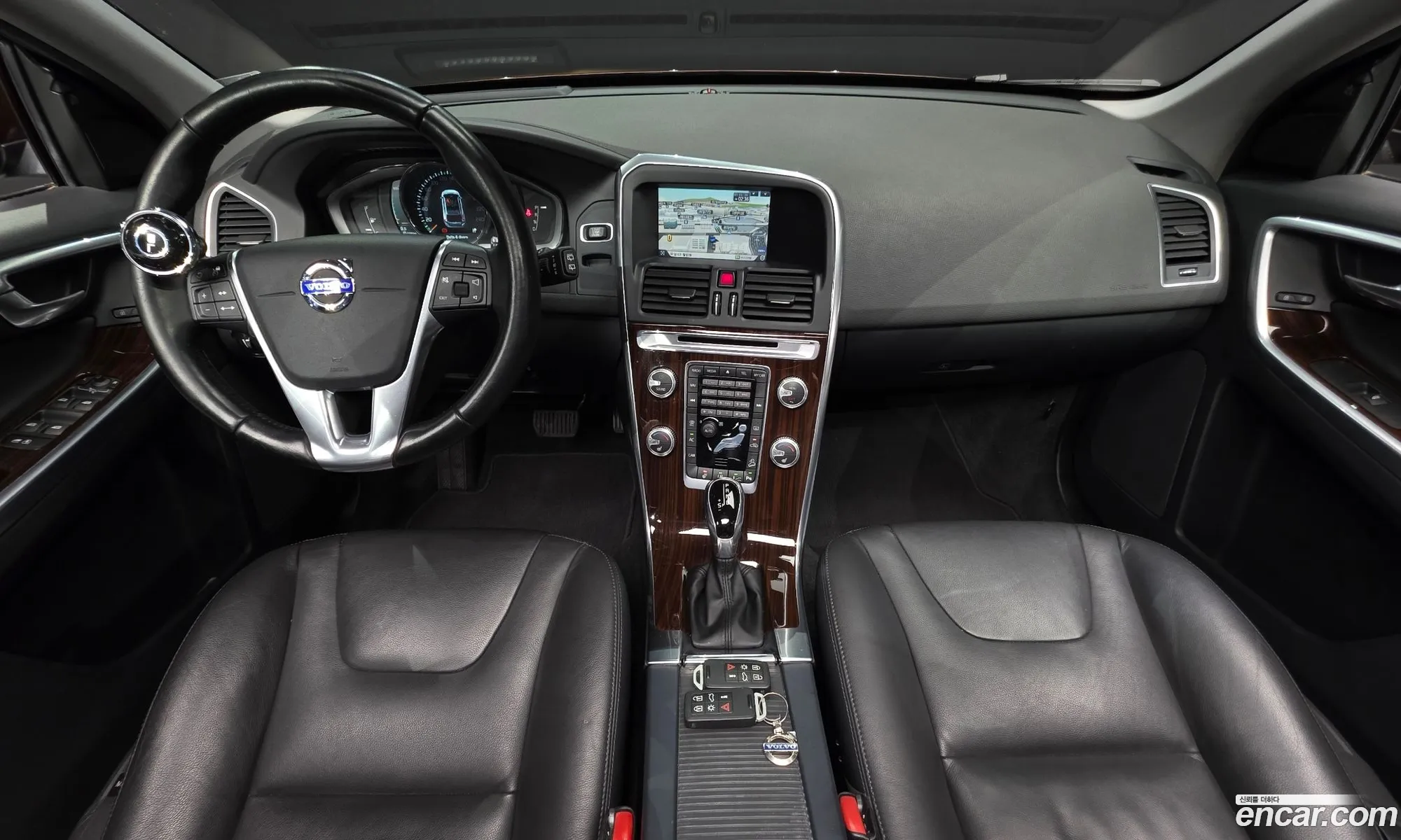 Volvo XC60 2015 — 3