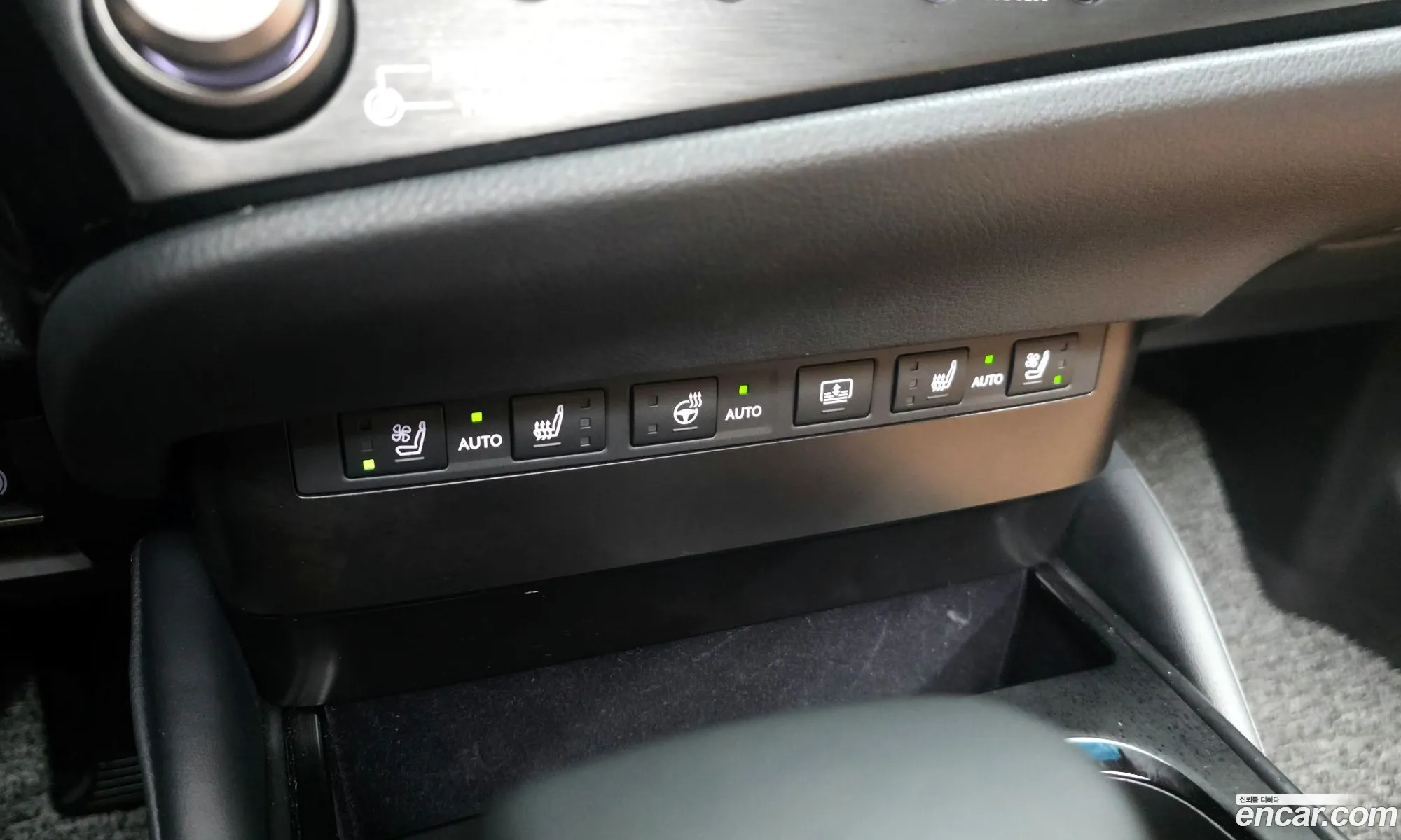 Lexus ES300h 7th Gen 2023 JTHBA1C13P2017954 — 3