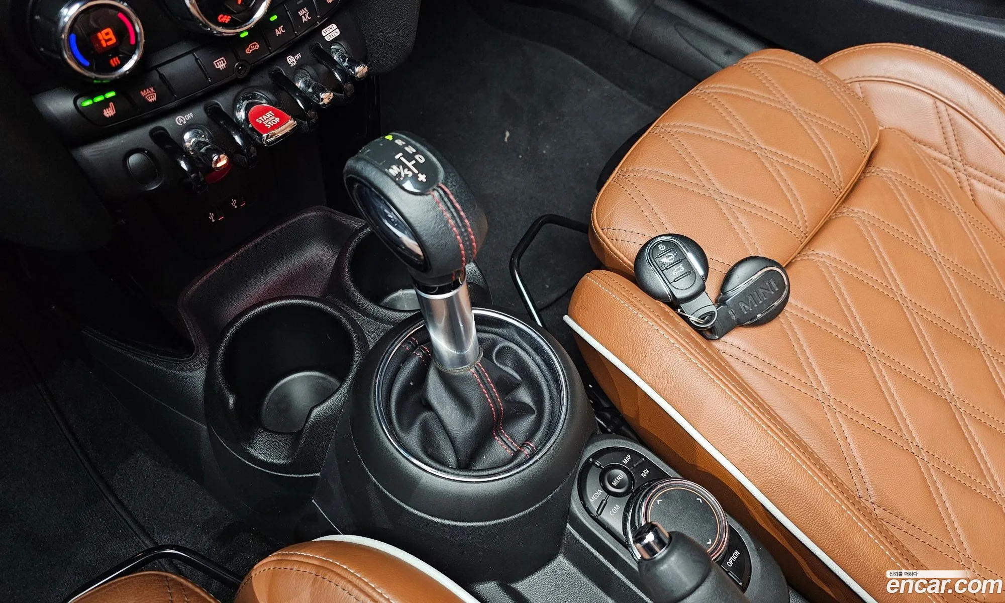 Mini Cooper S Convertible 2019 WMWWG9102K3A89760 — 3