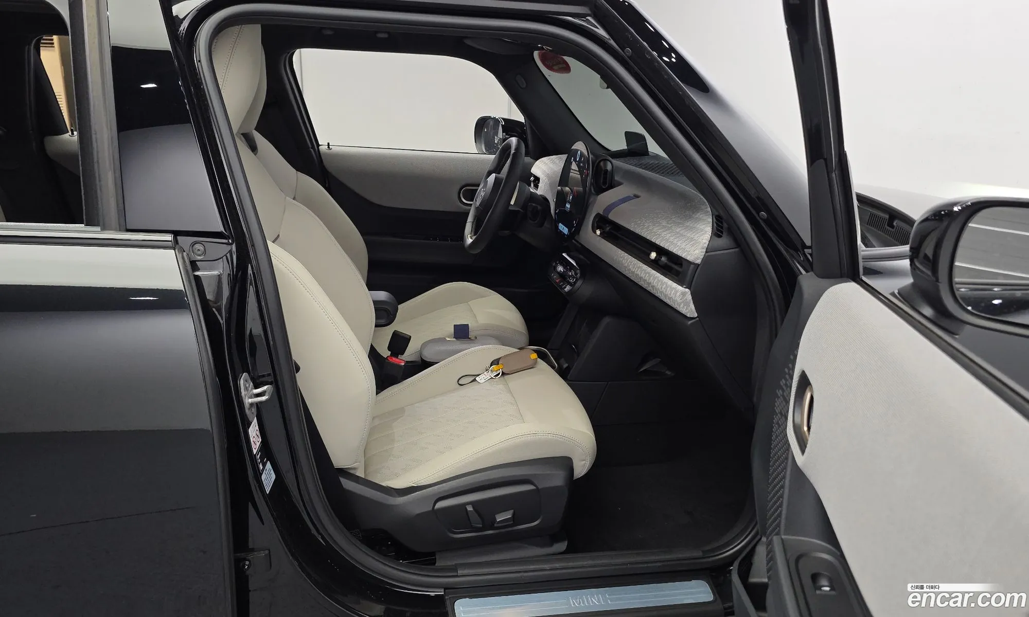 Mini Cooper S 2024 WMW51GD06S2W25836 — 29