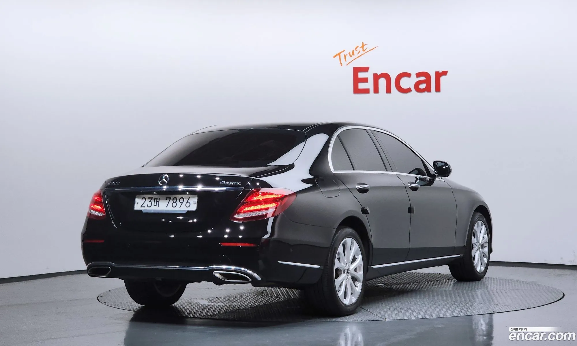 Mercedes-Benz E-Class W213 2018 — 14