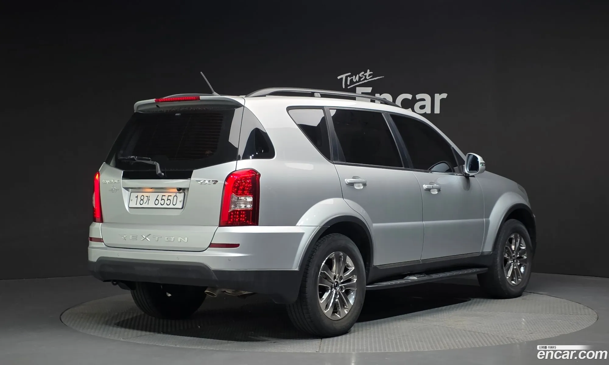 KG Mobility (SsangYong) Rexton W 2014 — 18