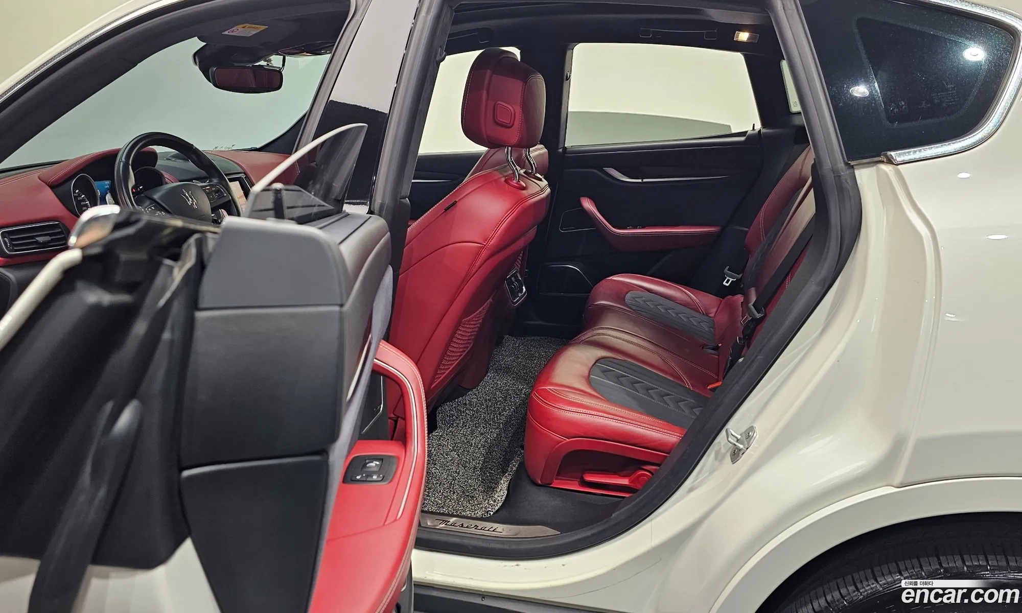 Maserati Levante 2019 ZN661XUG9KX323768 — 6