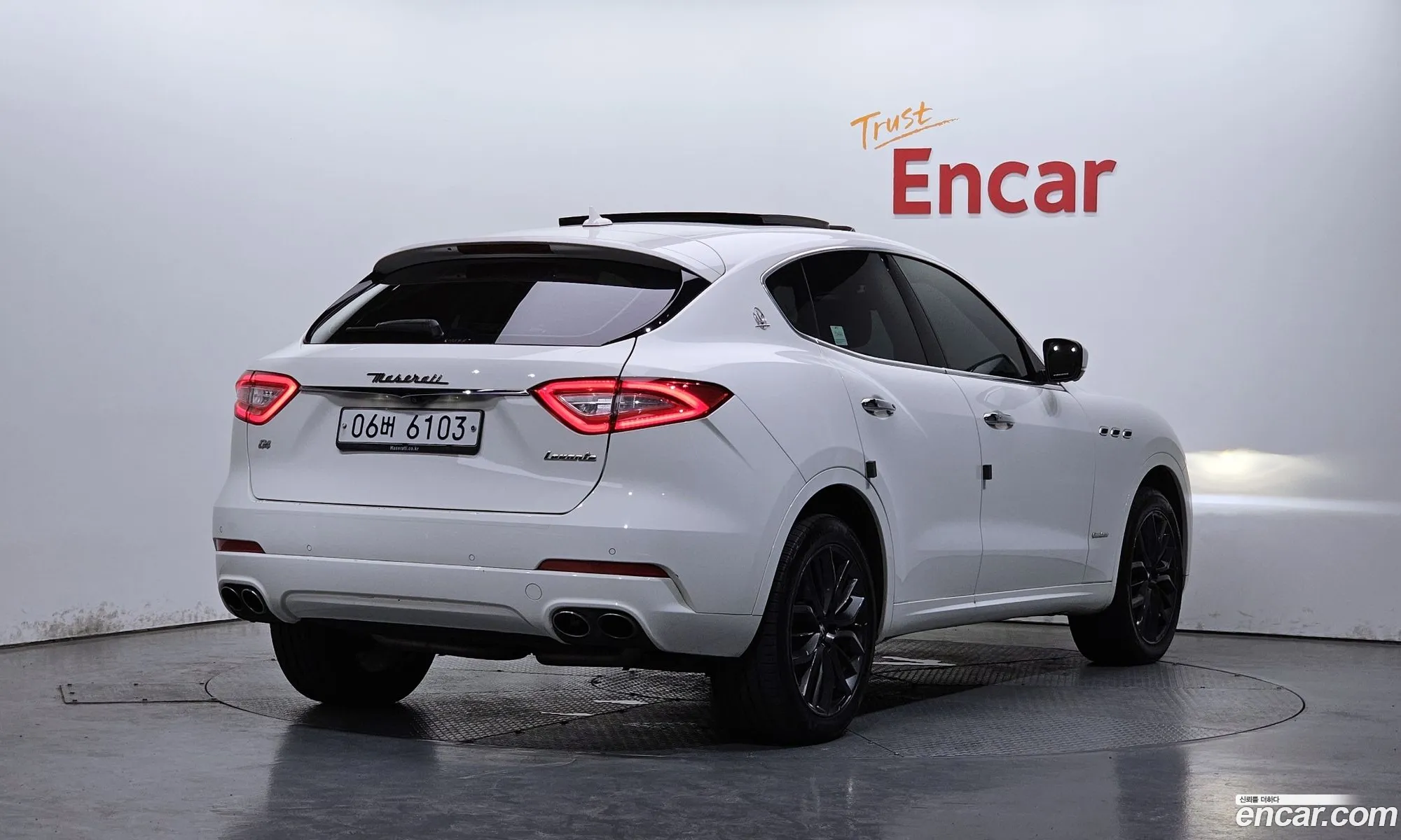 Maserati Levante 2019 ZN661XUG9KX323768 — 26