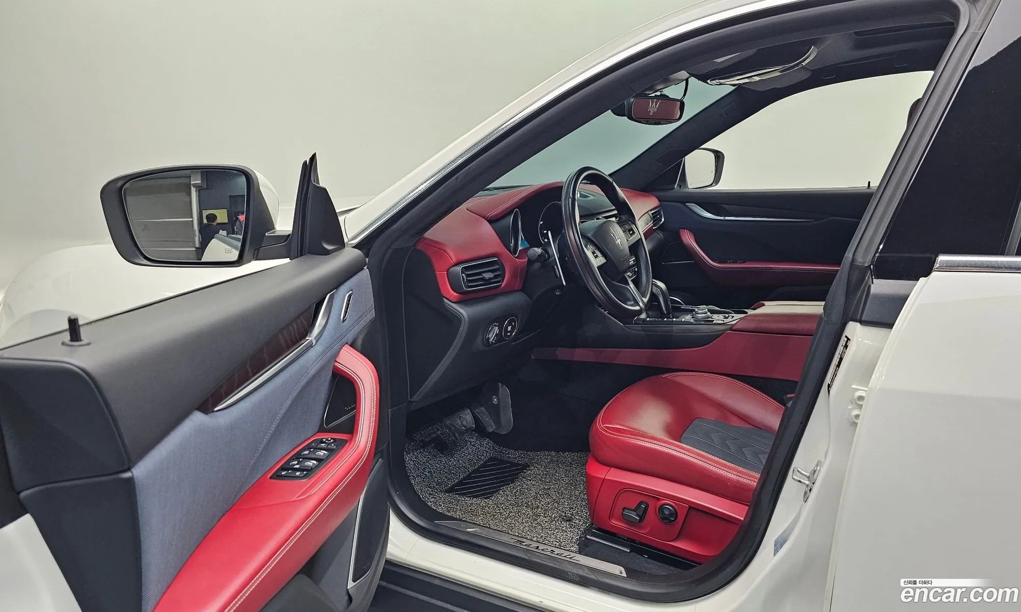 Maserati Levante 2019 ZN661XUG9KX323768 — 5