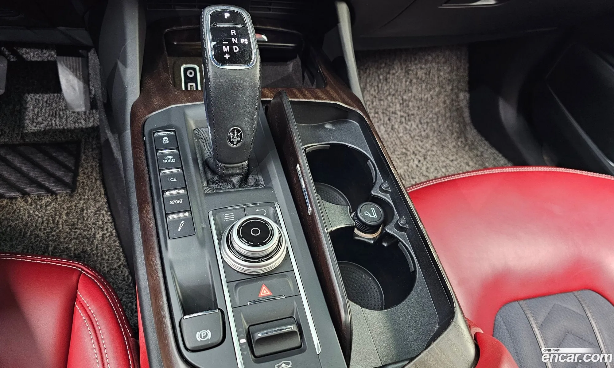 Maserati Levante 2019 ZN661XUG9KX323768 — 27