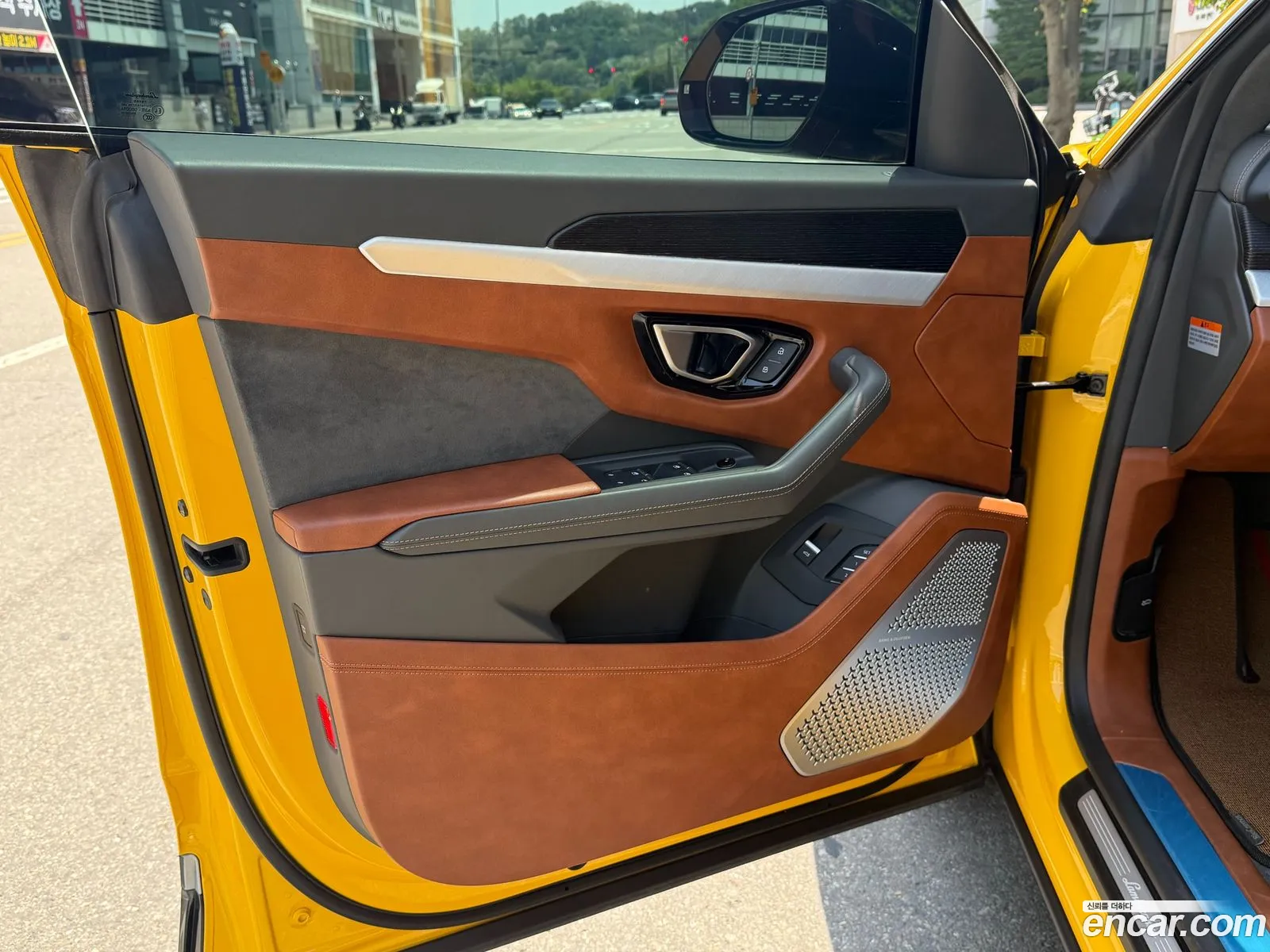 Lamborghini Urus 2019 — 11