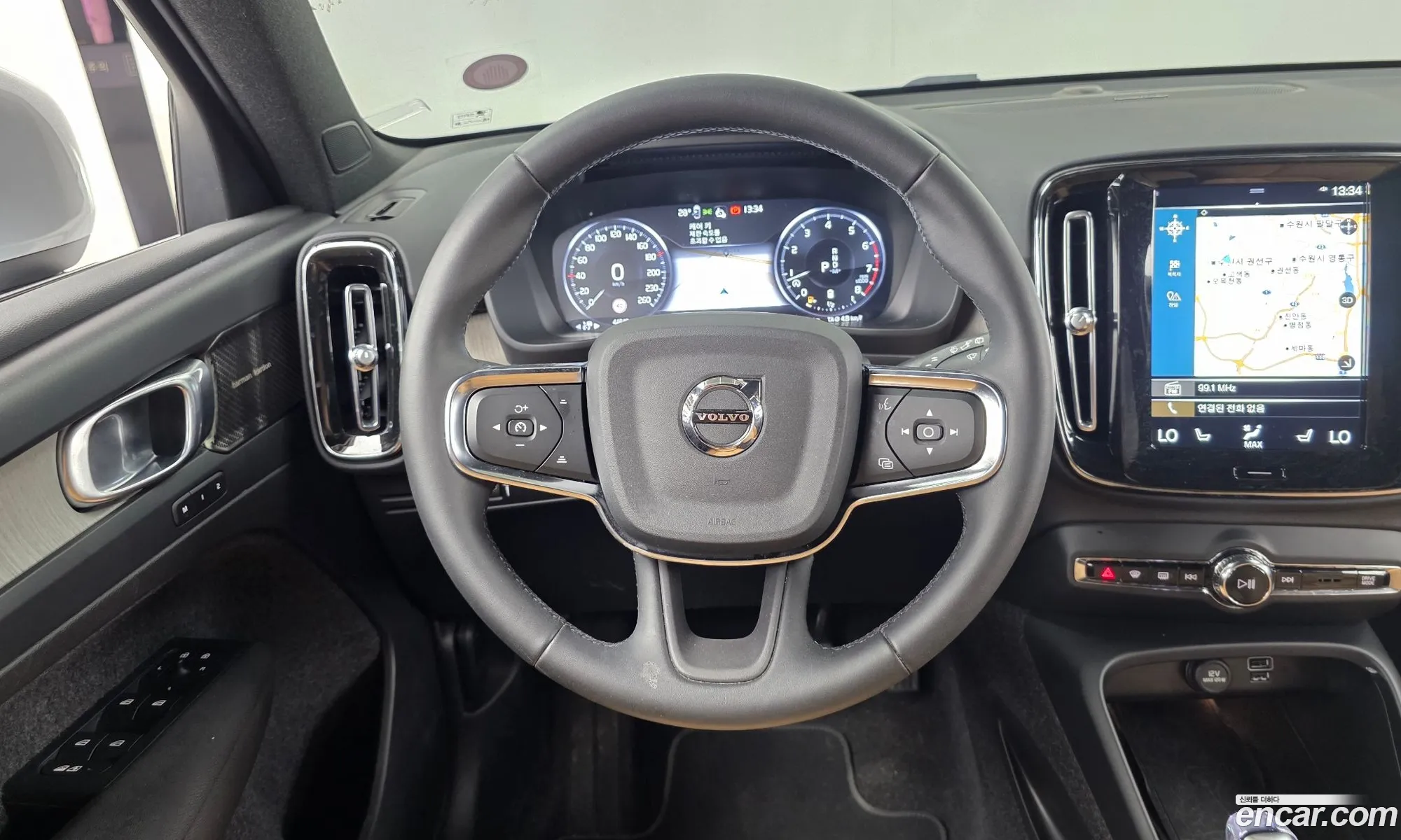 Volvo XC40 2022 YV1XZK92CN2790655 — 11