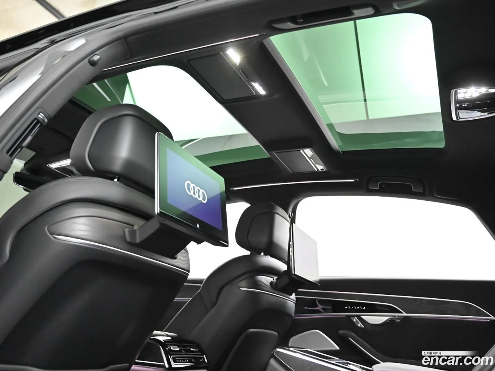 Audi A8 2023 — 19
