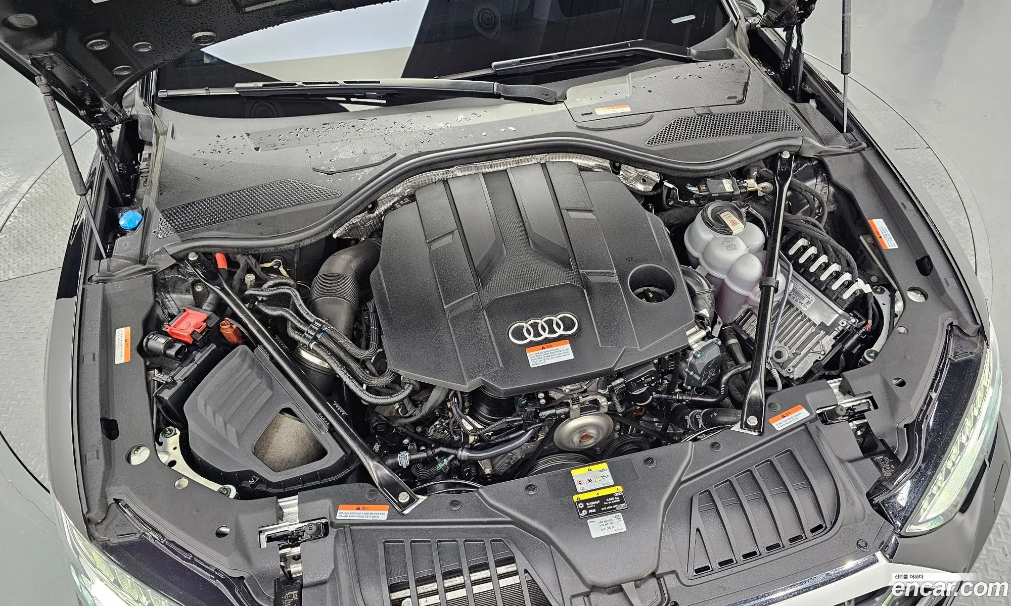 Audi A8 2023 — 3