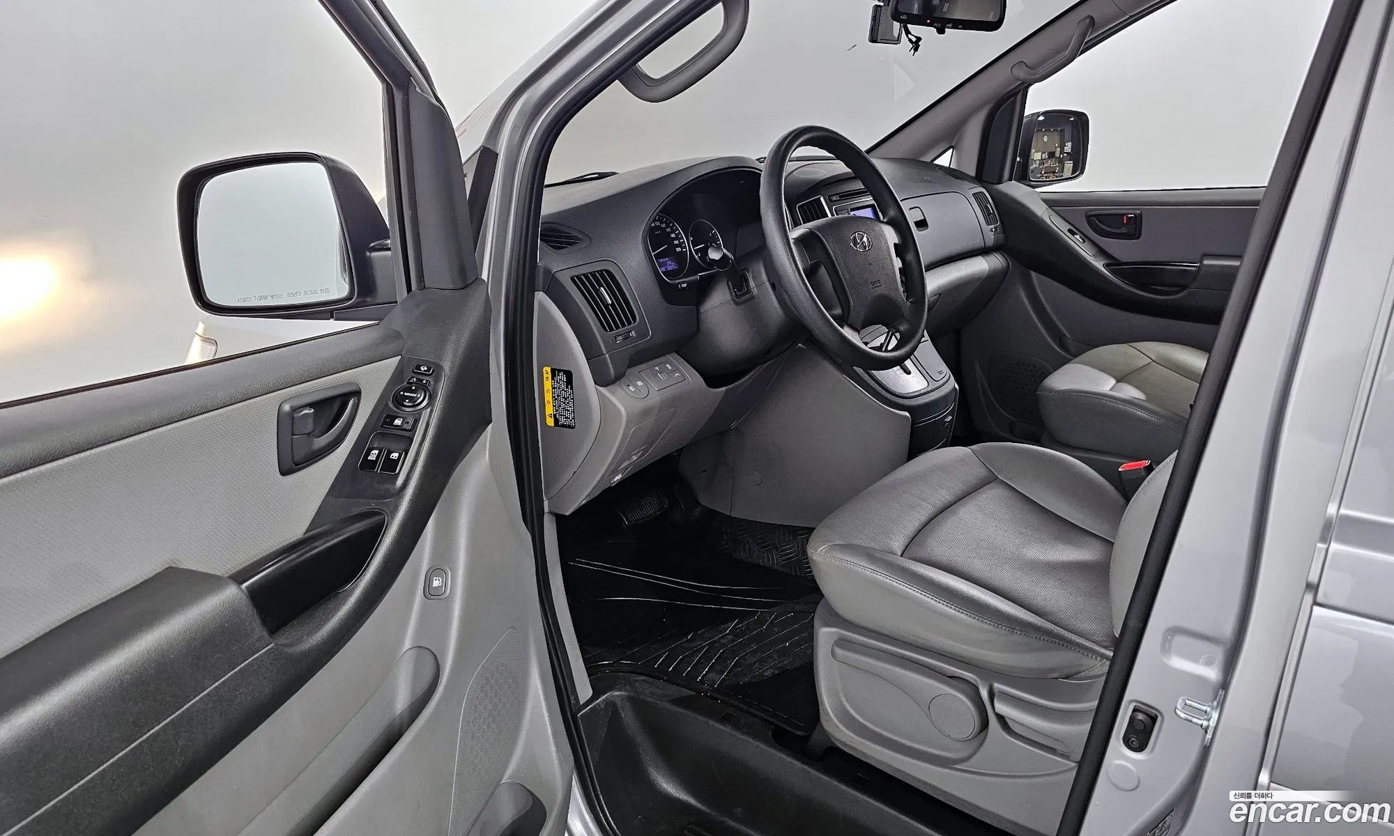 Hyundai Grand Starex 2021 — 14