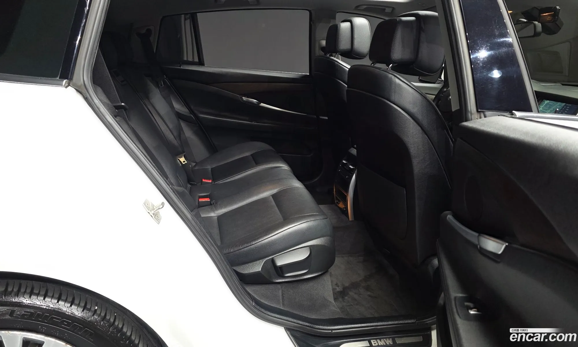 BMW 5 Series GT 2012 WBASN6109CC910404 — 20