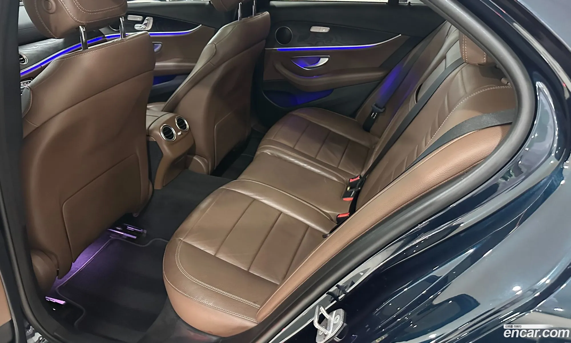 Mercedes-Benz E-Class W213 2017 — 14