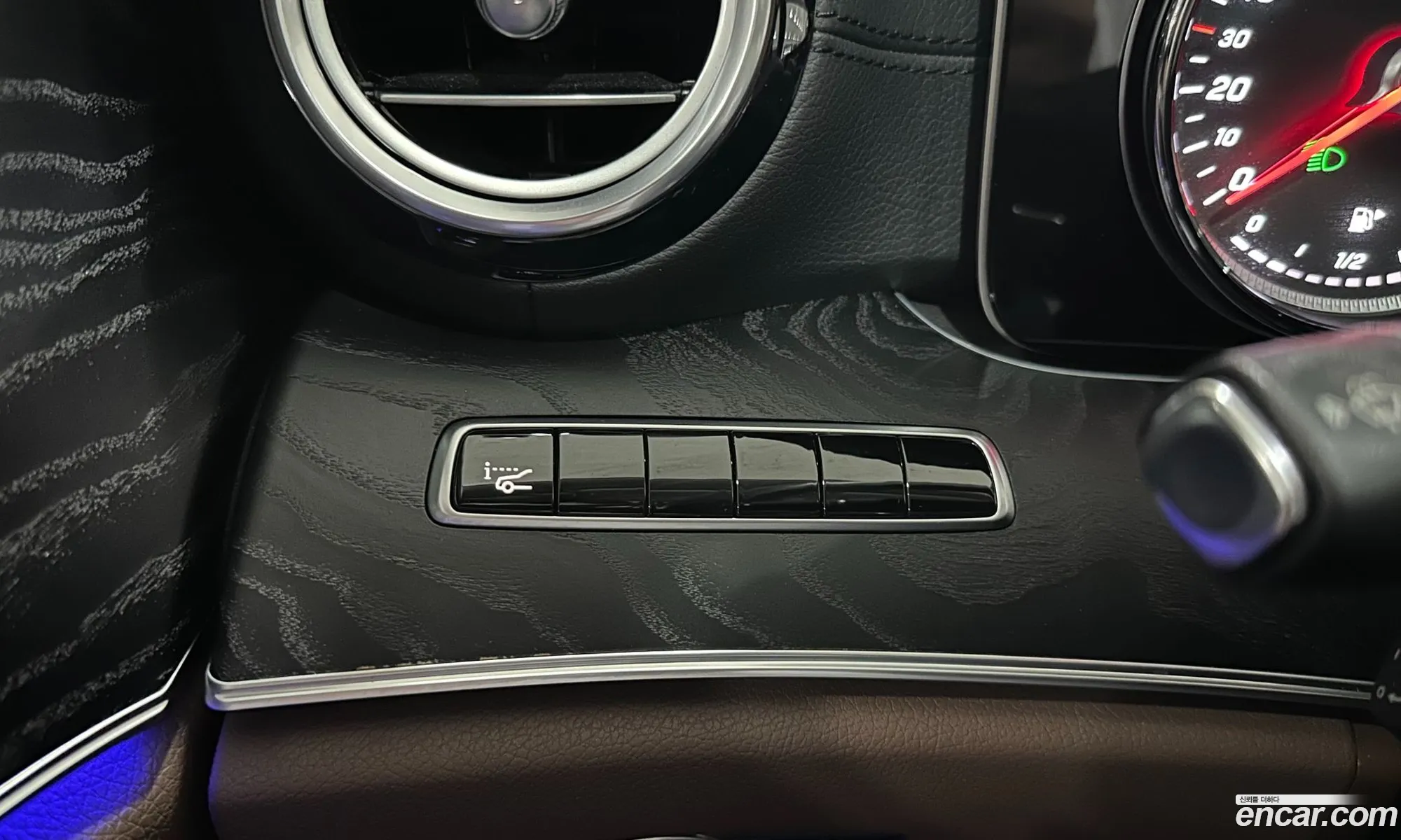 Mercedes-Benz E-Class W213 2017 — 18