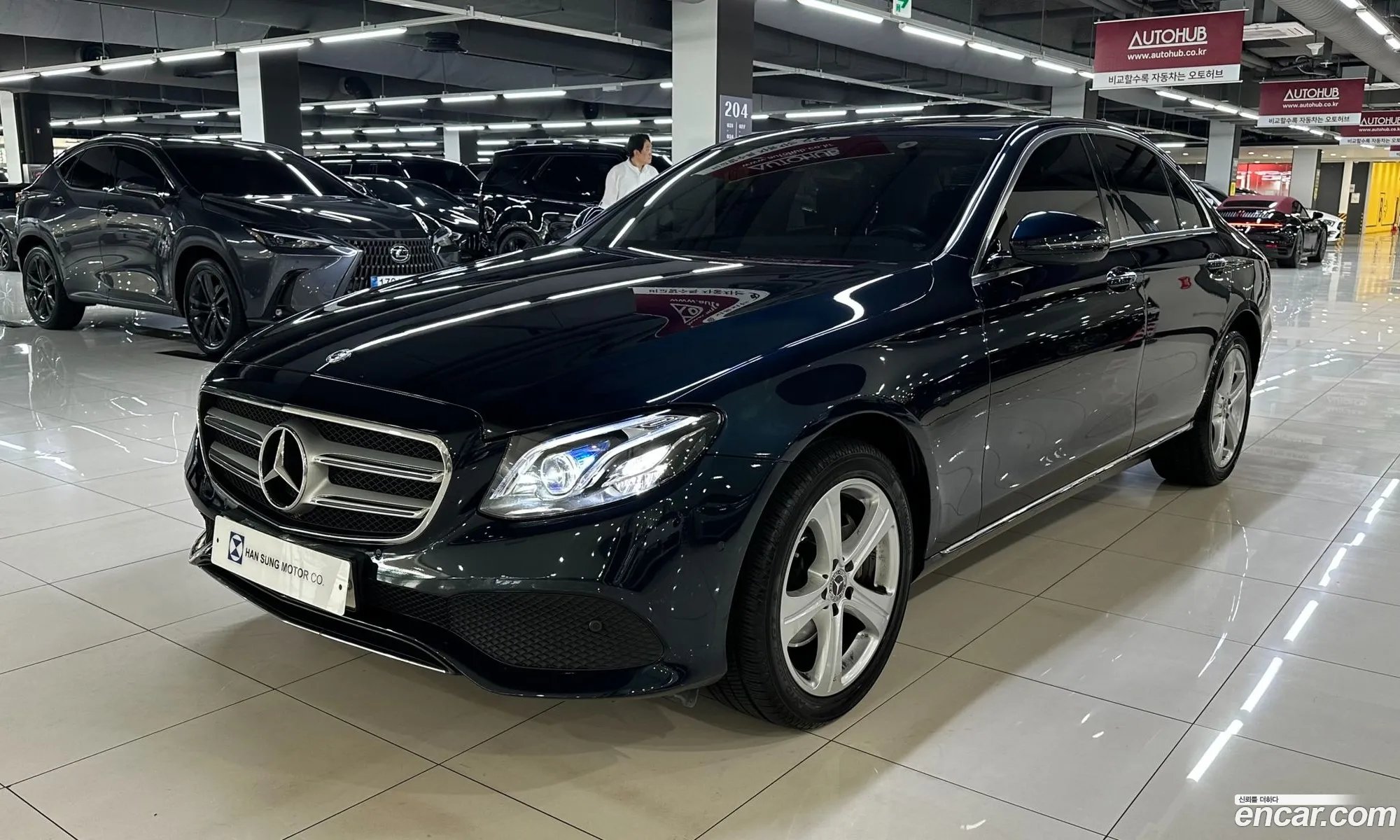 Mercedes-Benz E-Class W213 2017 — 19