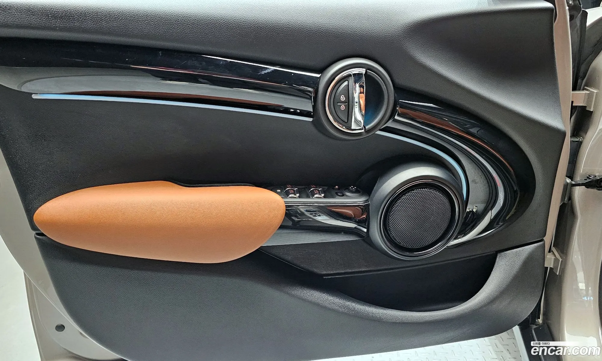 Mini Cooper S 2022 WMW61DK07P2S54151 — 20