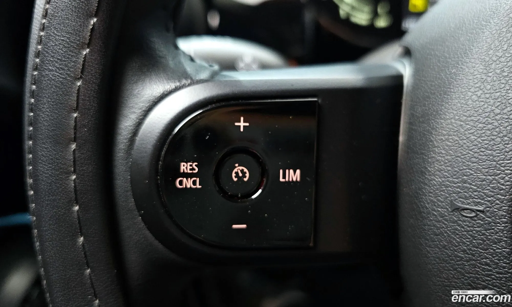Mini Cooper S 2022 WMW61DK07P2S54151 — 28