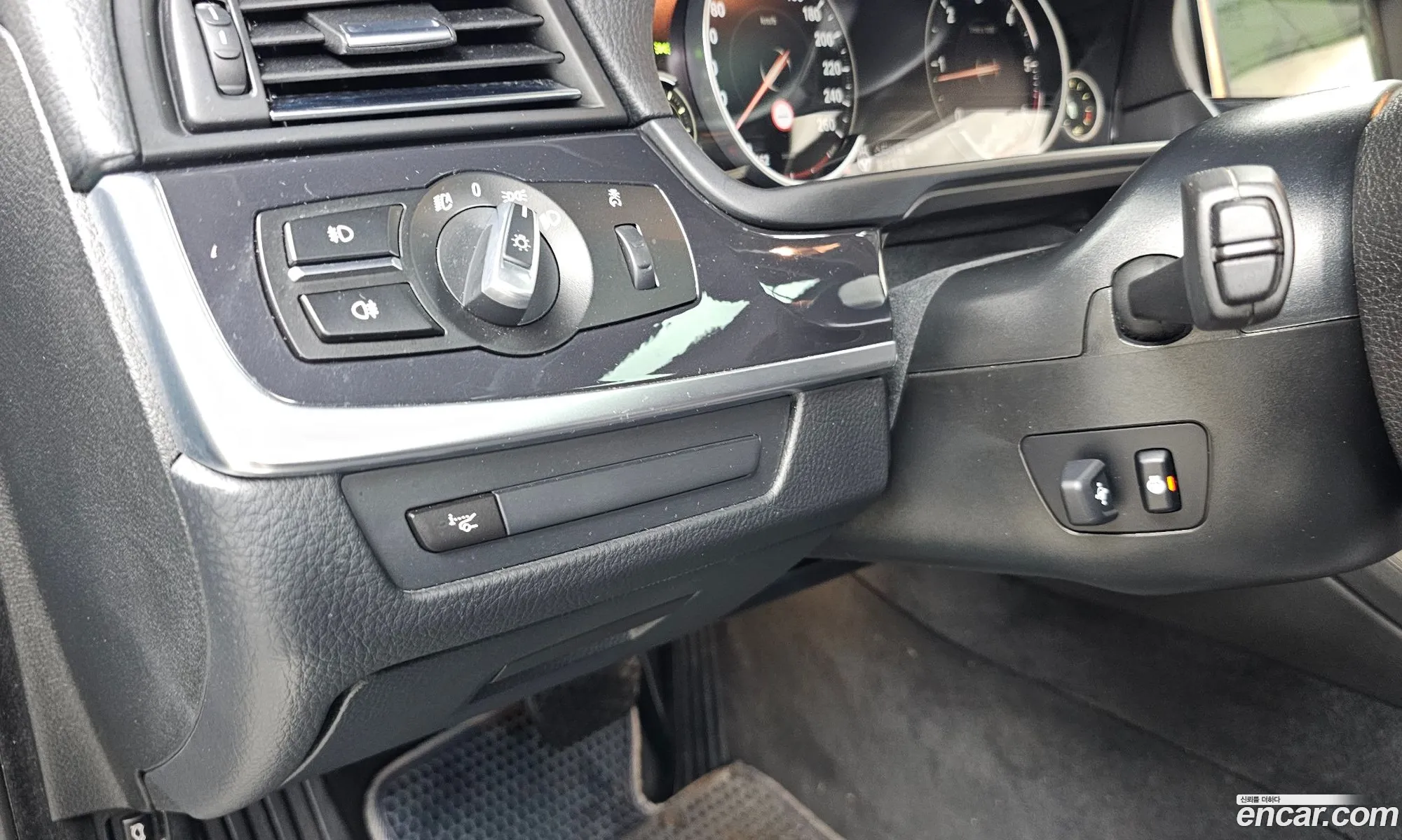 BMW 5 Series 2016 WBA5E5105GG201006 — 19