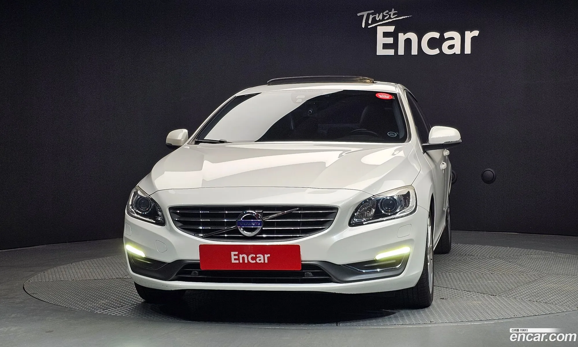 Volvo S60 2015 YV1FS84BBF2355153 — 5