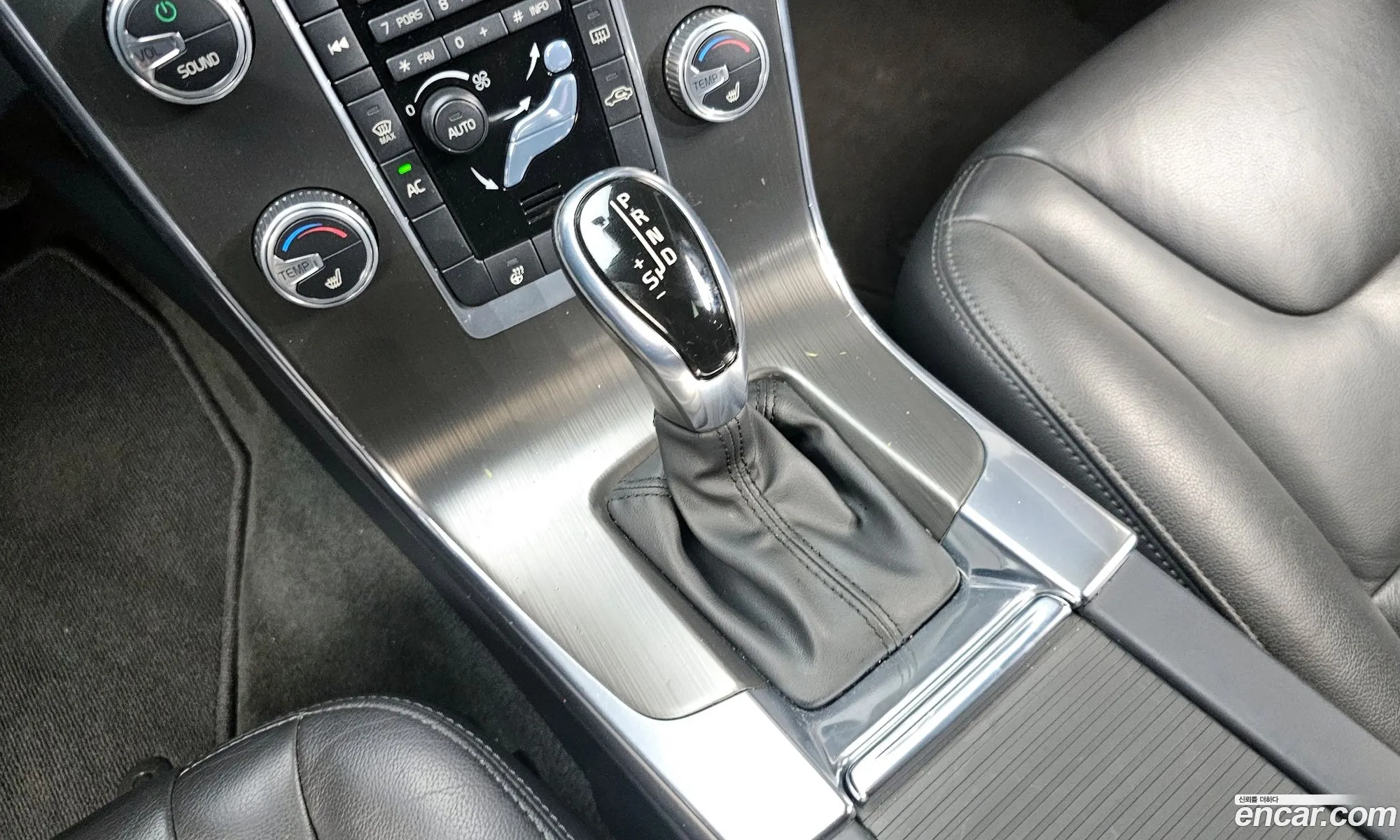 Volvo S60 2015 YV1FS84BBF2355153 — 16