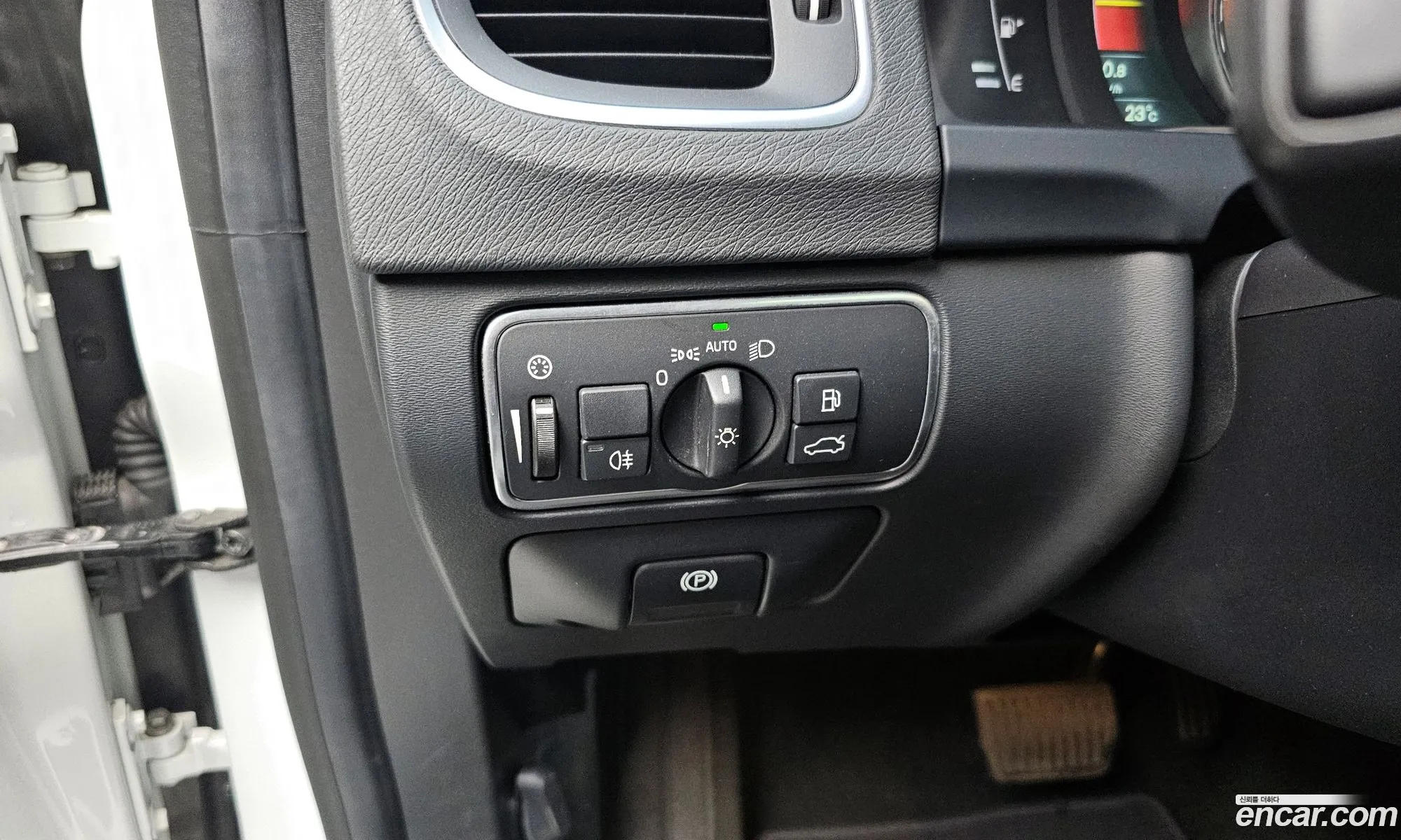 Volvo S60 2015 YV1FS84BBF2355153 — 10