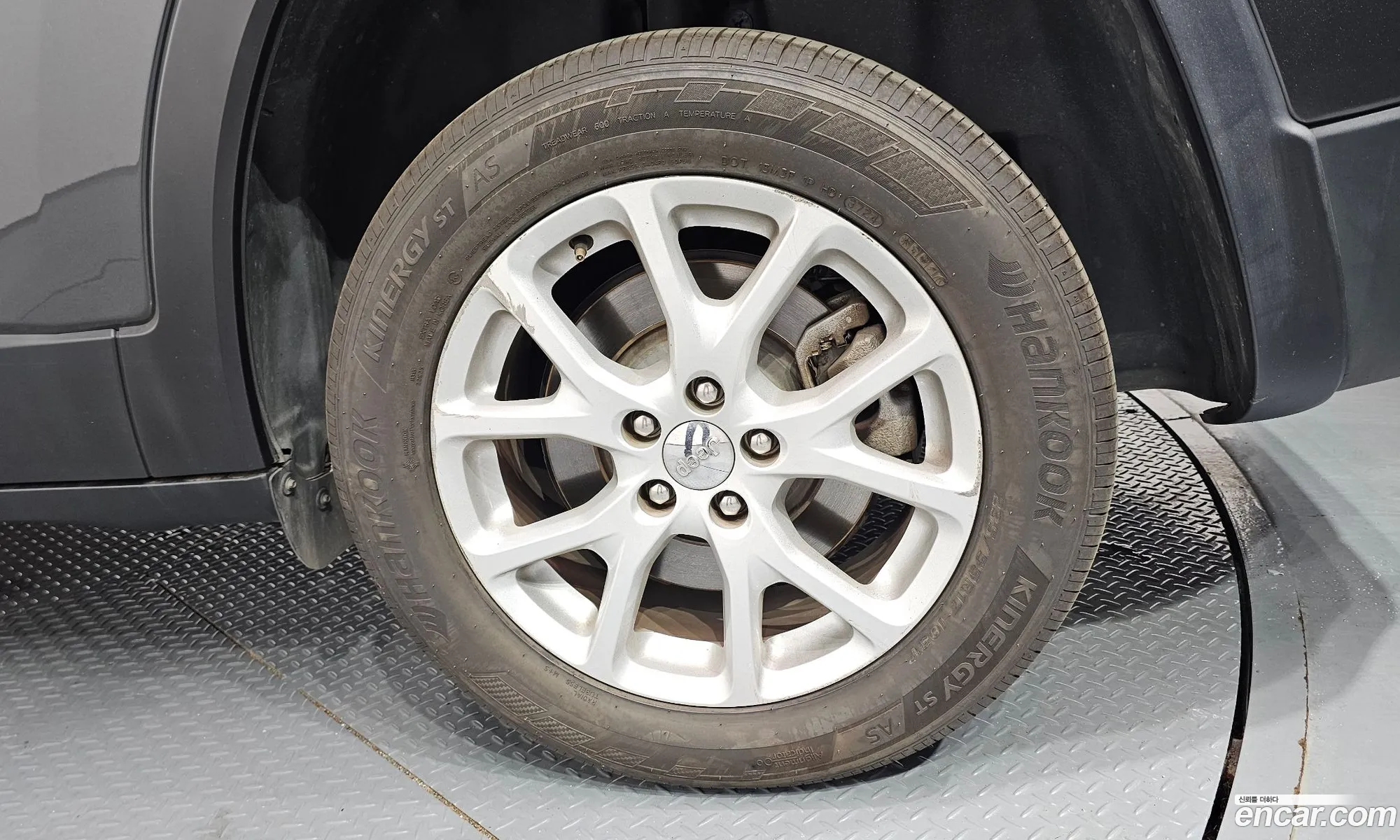 Jeep Cherokee 2017 1C4PJMCB5HW629987 — 24