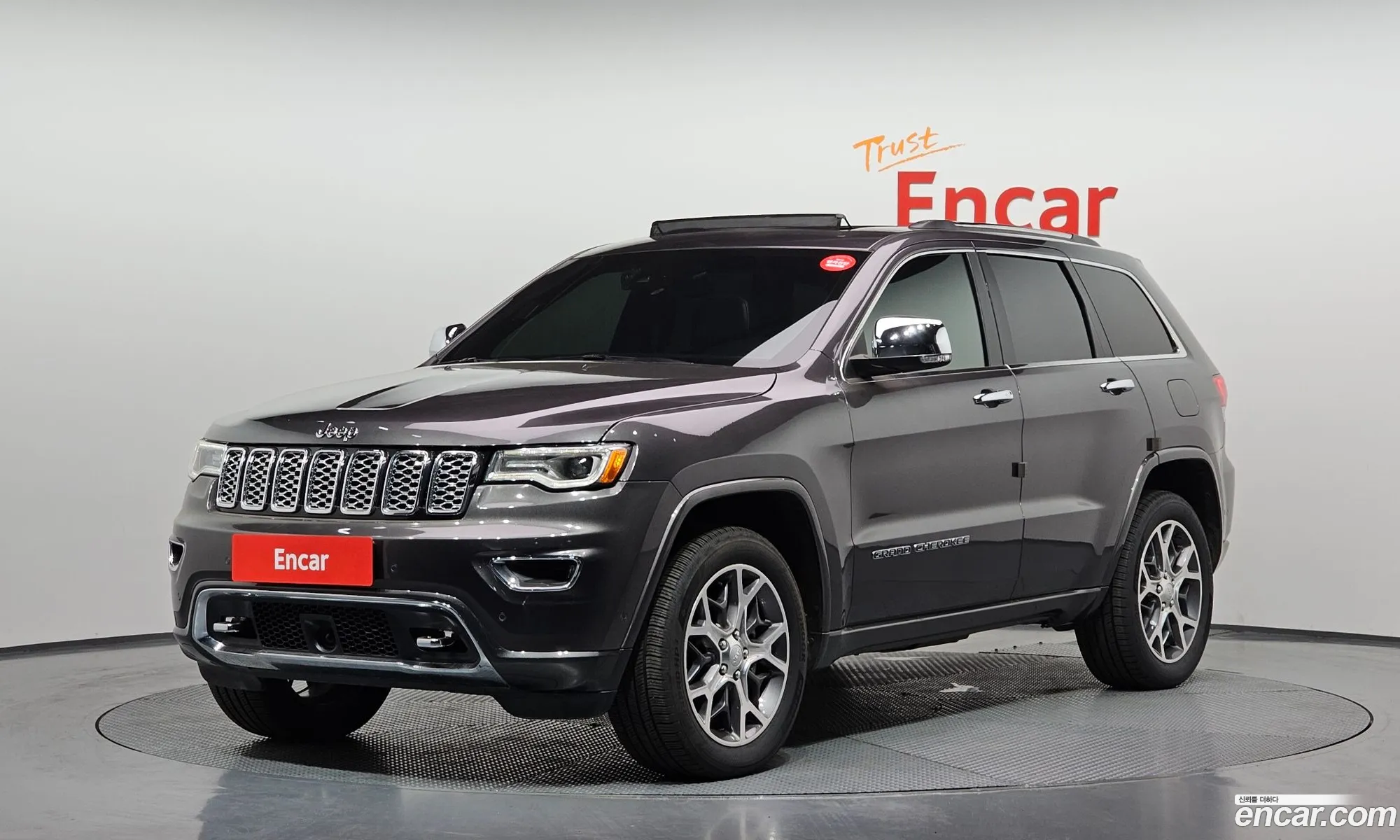 Jeep Grand Cherokee 2020 — 21