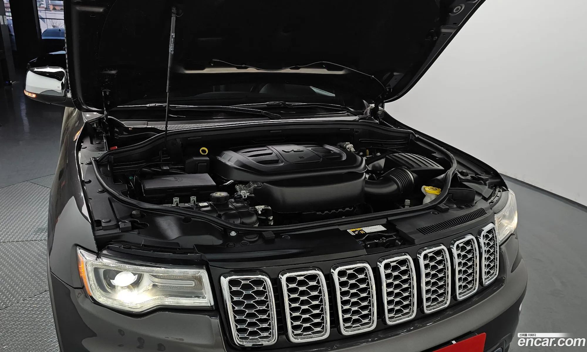Jeep Grand Cherokee 2020 — 10