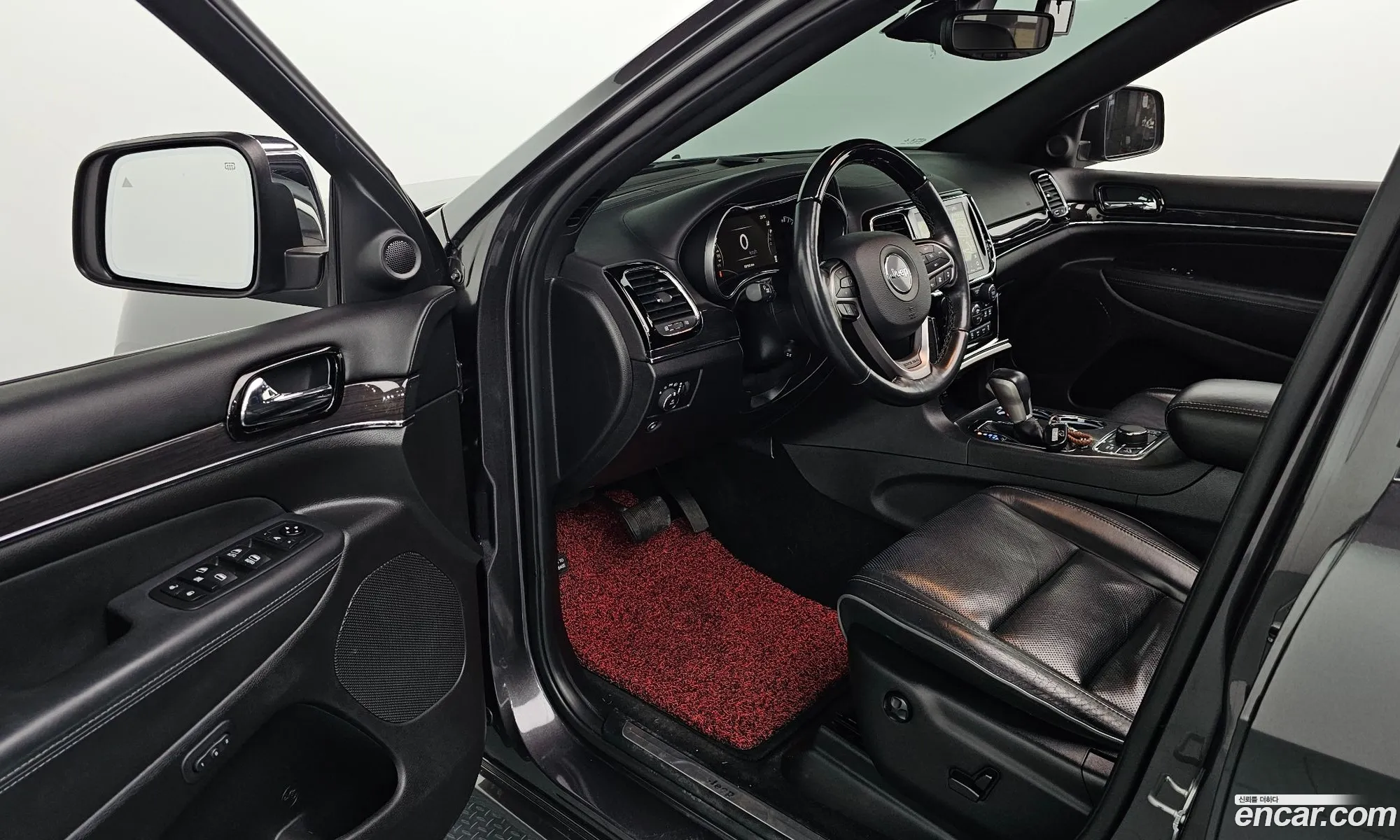 Jeep Grand Cherokee 2020 — 2